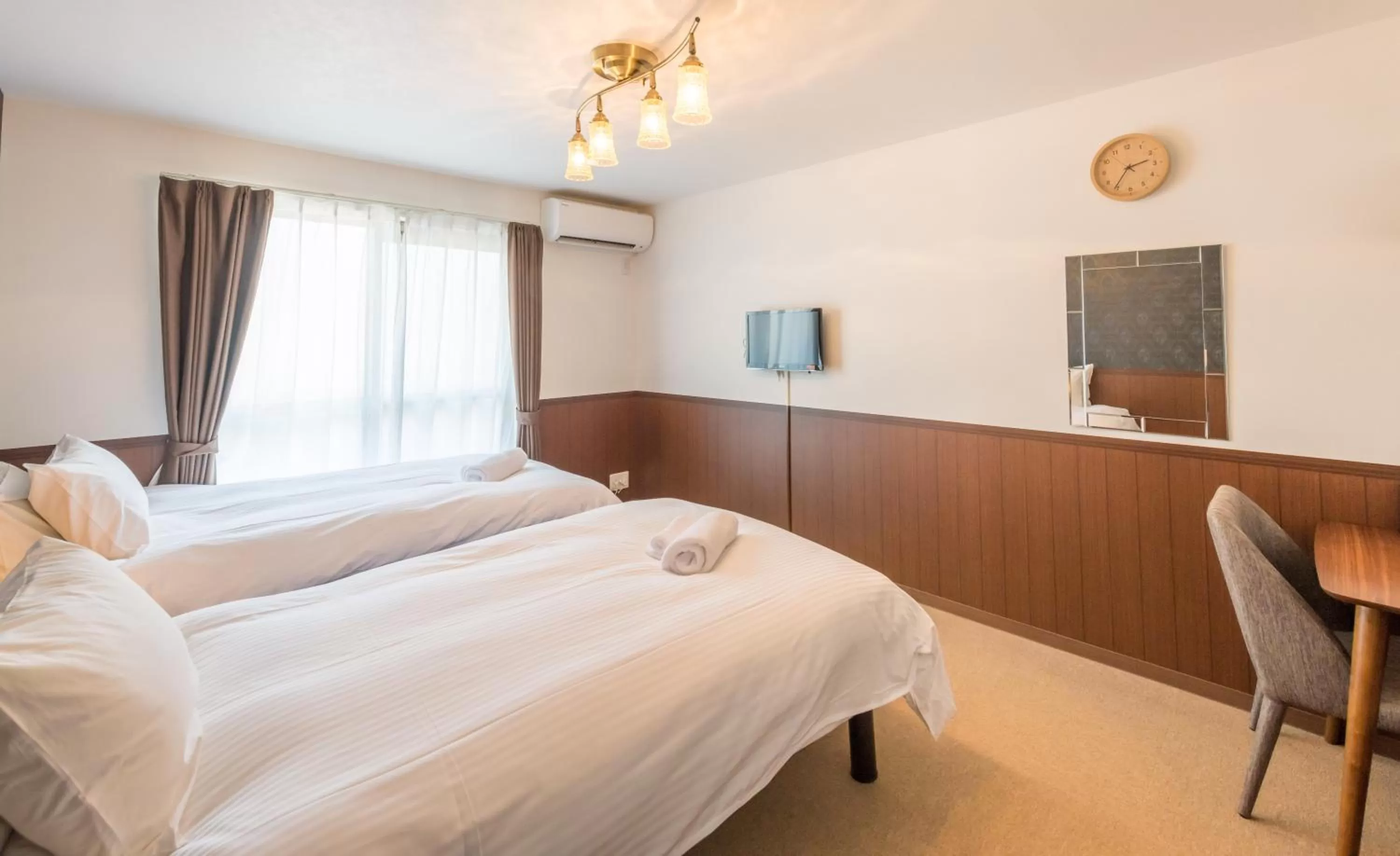 bunk bed, Bed in Floral Green Maple House