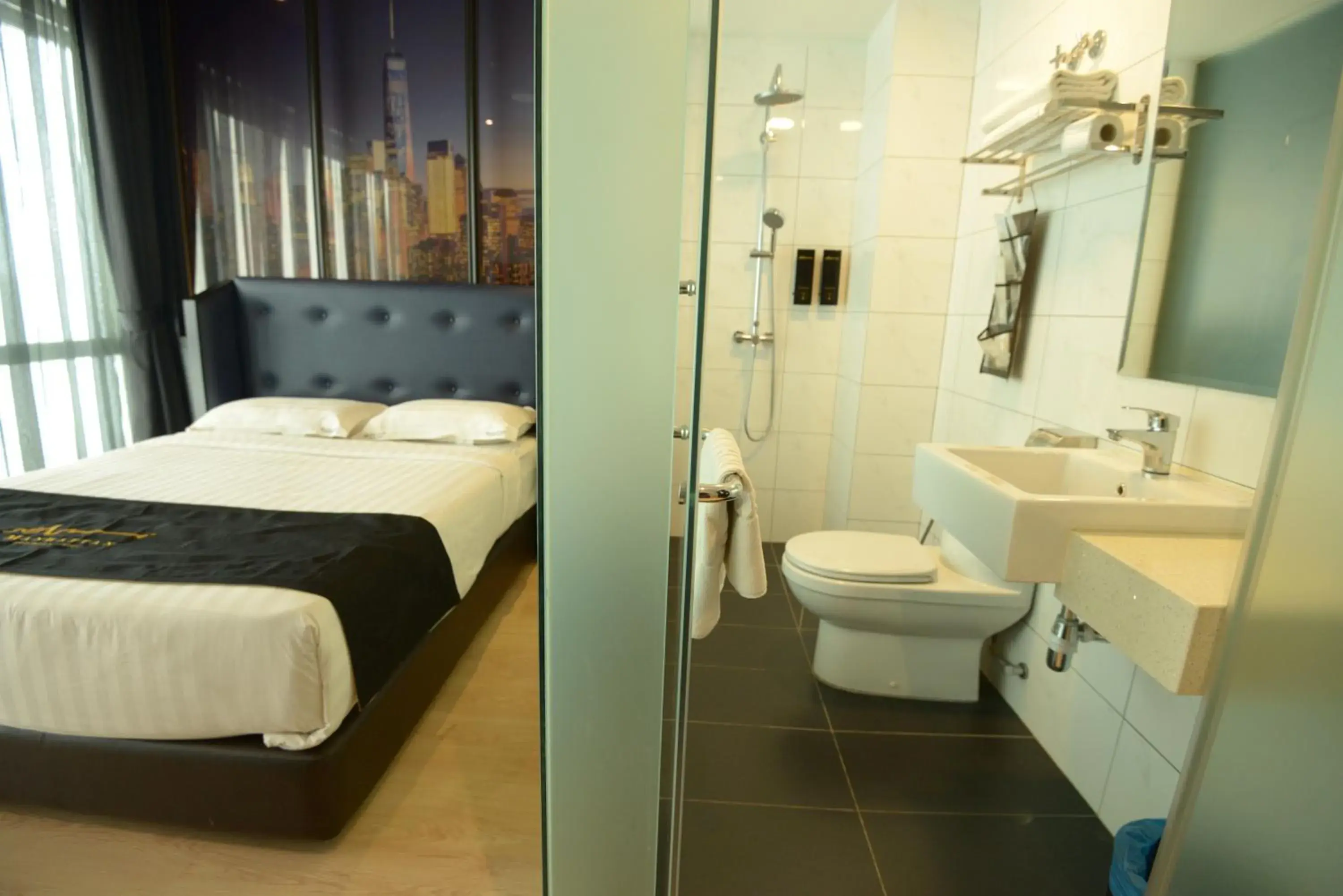 Bed, Bathroom in Manhattan Business Hotel TTDI