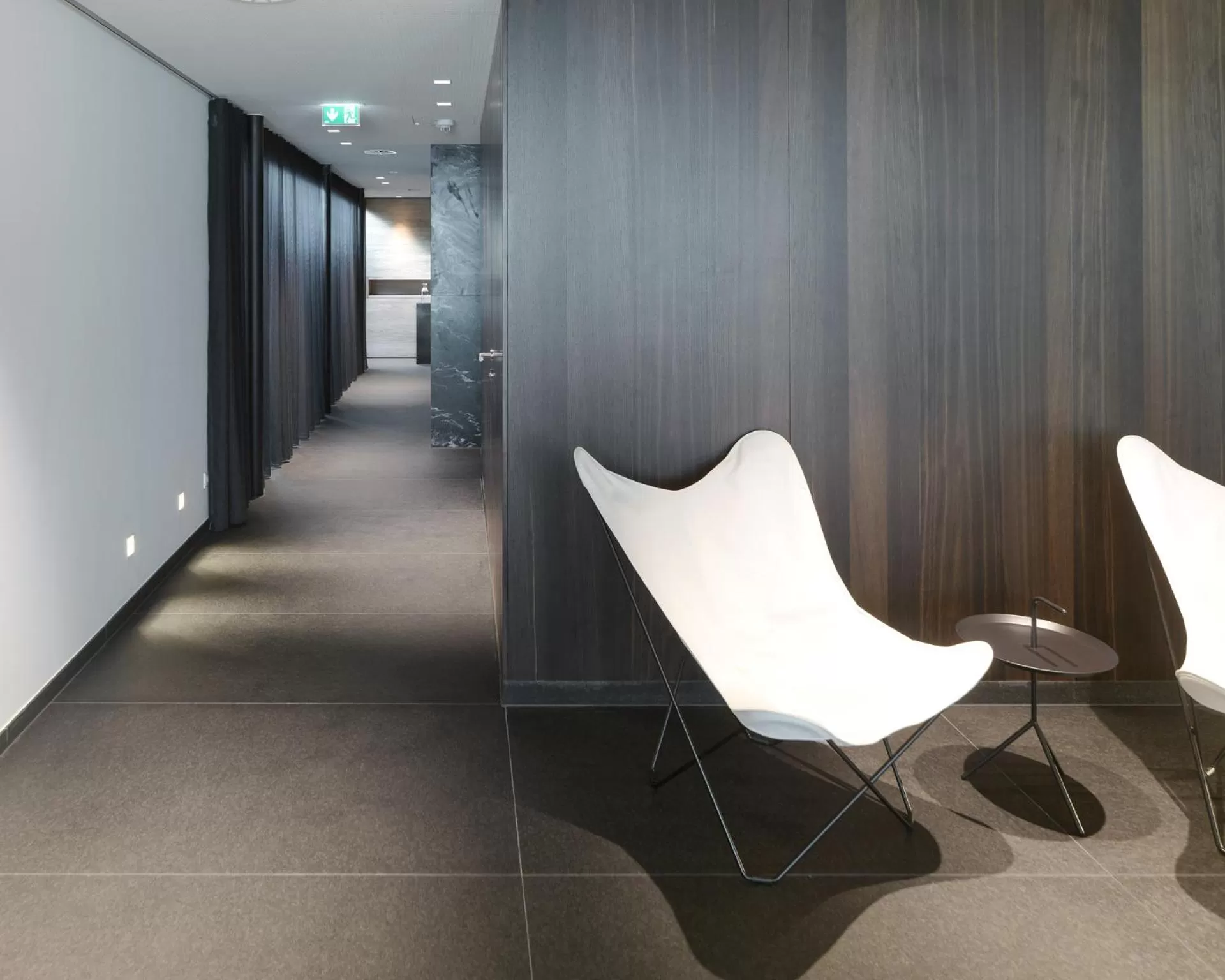 Seating area in Das Flint