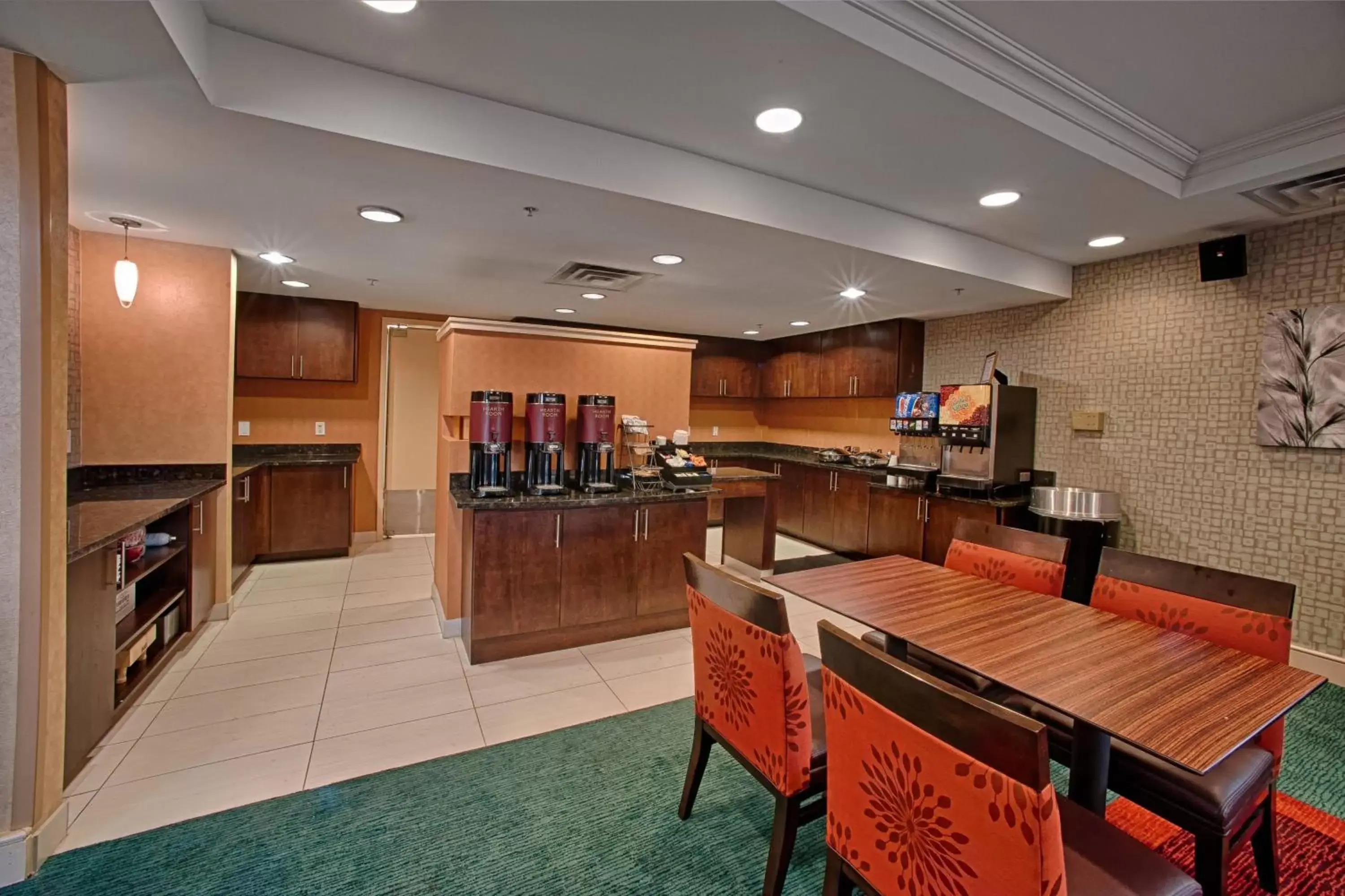 Restaurant/Places to Eat in Residence Inn Neptune at Gateway Center