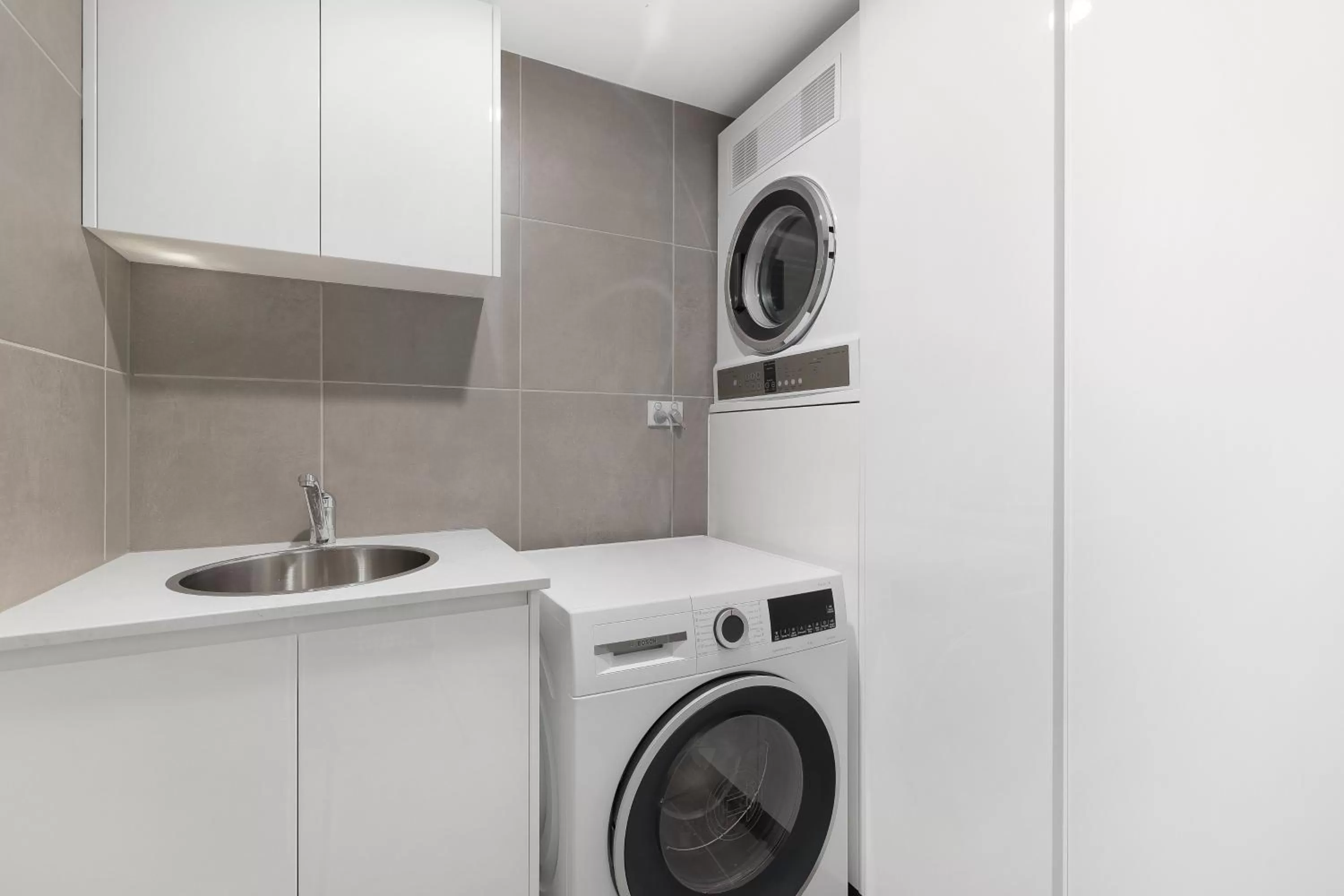 Surfers Century Oceanside Apartments