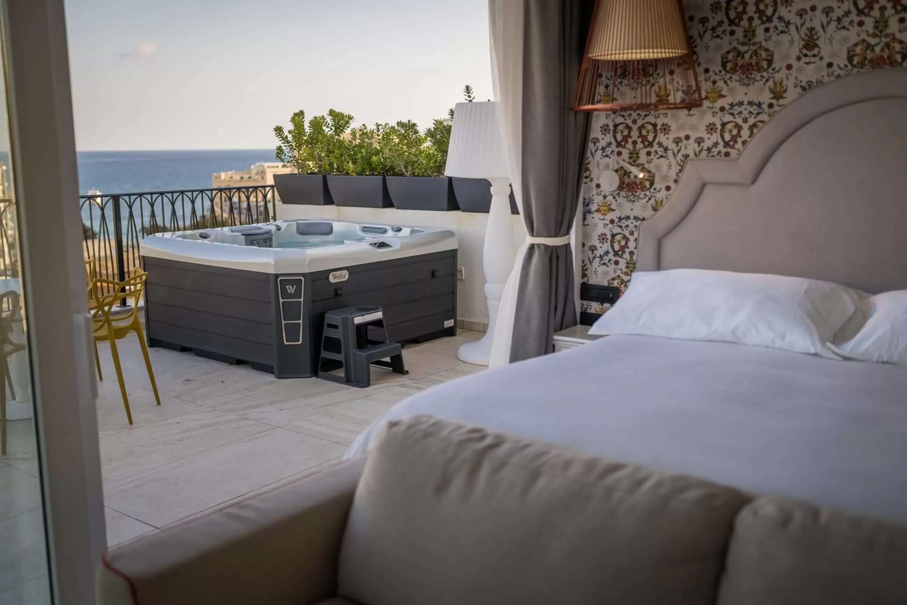 Balcony/Terrace, Bed in HOLM Boutique & SPA - IK Collection