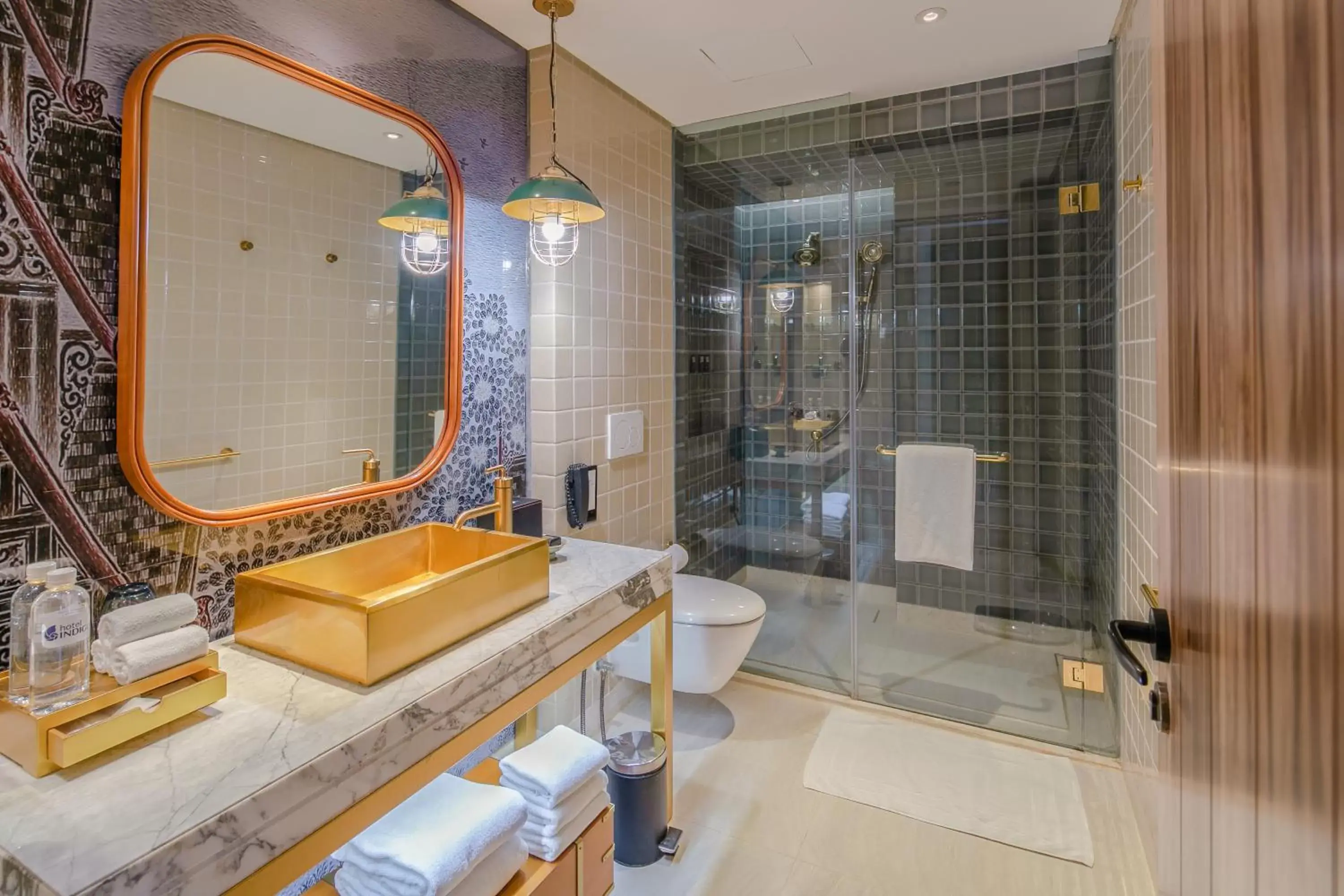 Shower, Bathroom in Hotel Indigo Bangkok Wireless Road, an IHG Hotel