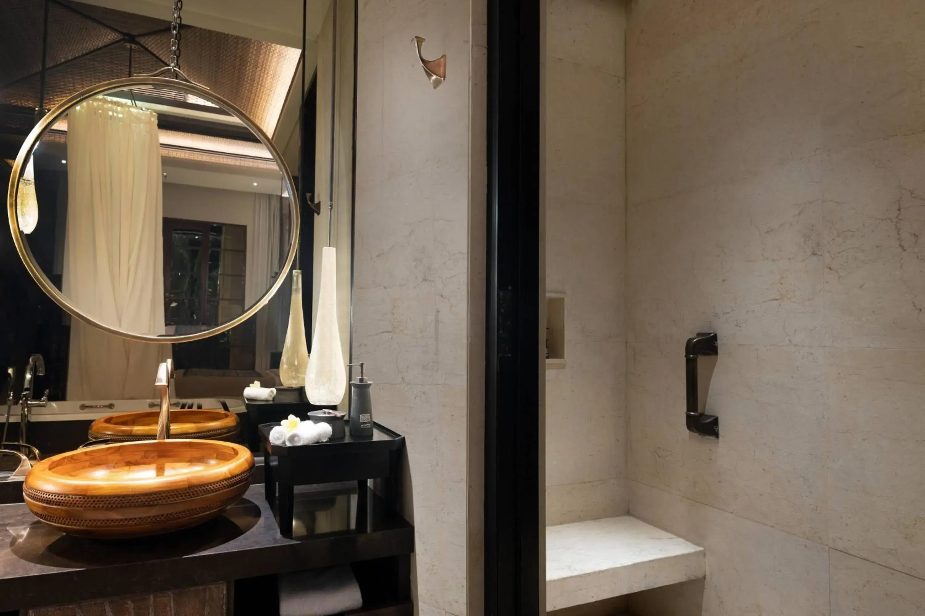 Bathroom in Mandapa A Ritz-Carlton Reserve