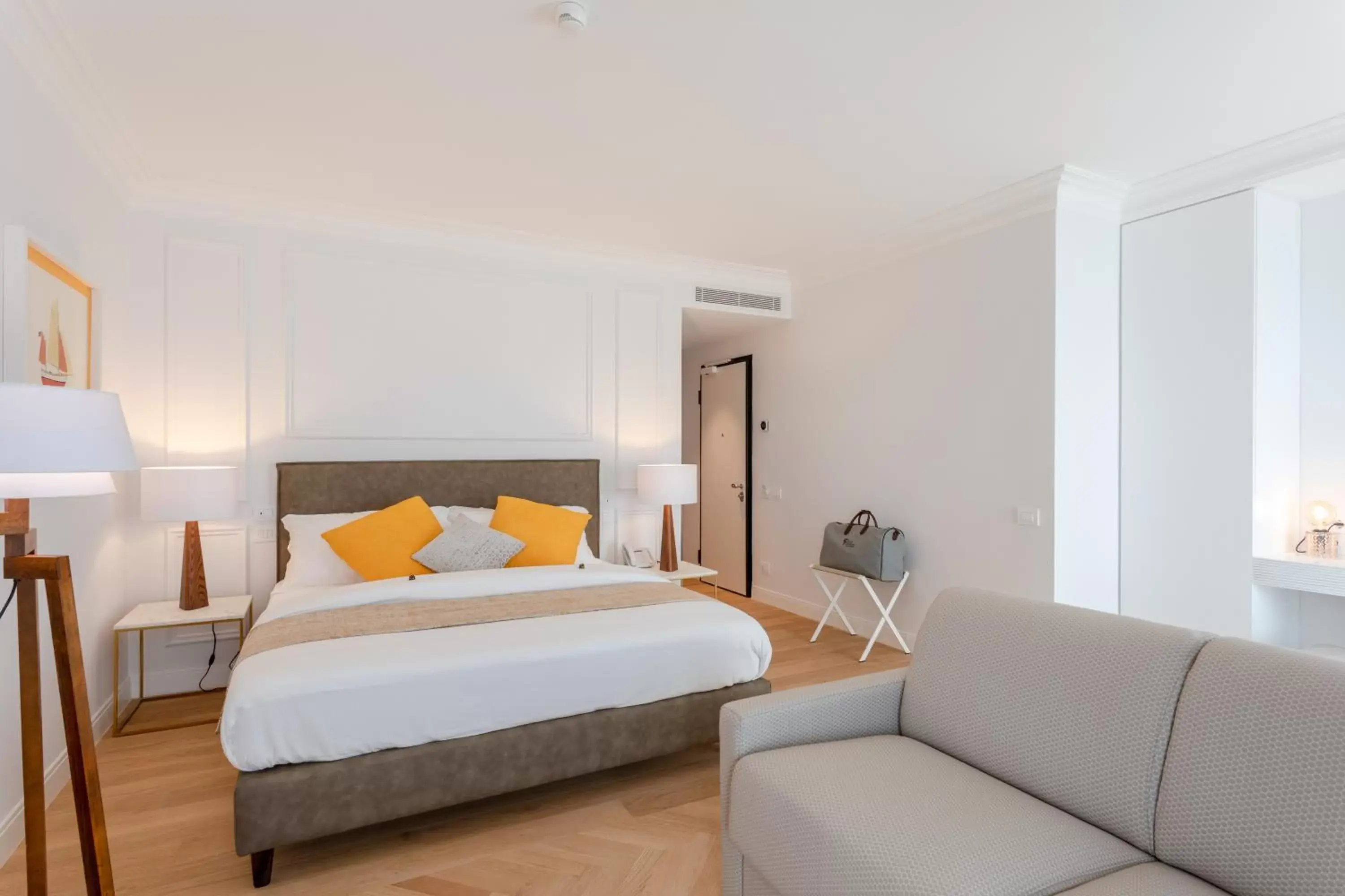 TV and multimedia, Bed in Porto Romano - The Marina Resort