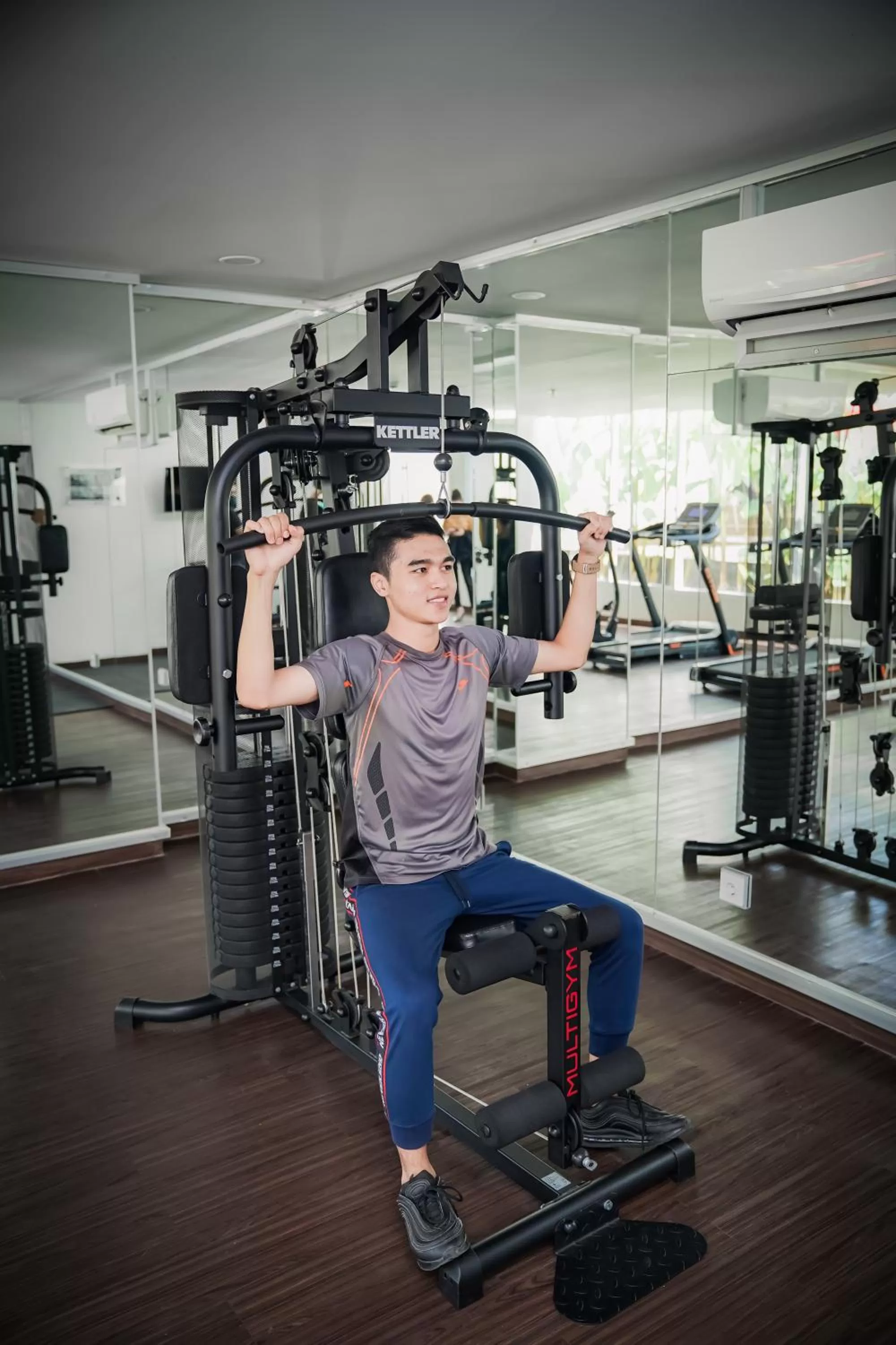 Fitness centre/facilities in Luminor Hotel Purwokerto By WH