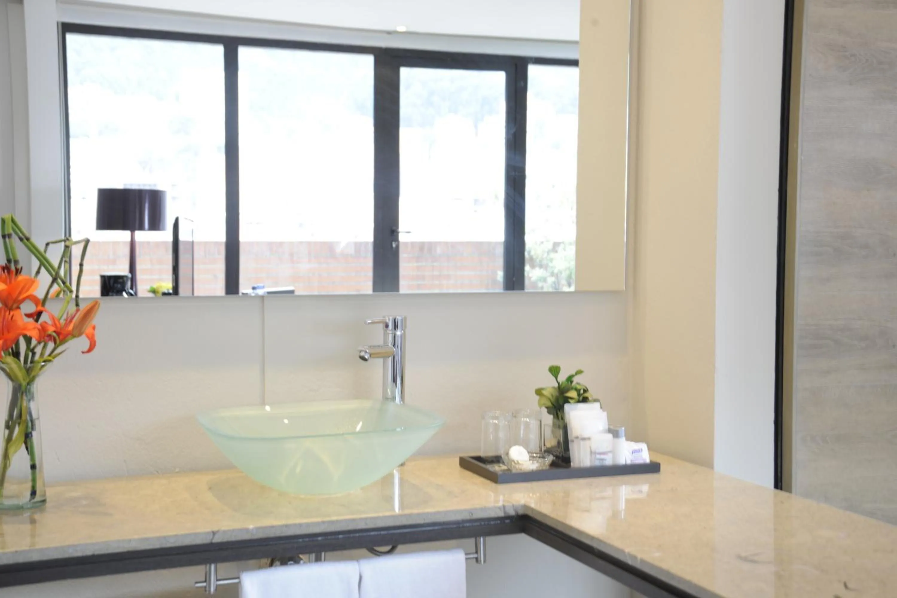 Toilet in Mercure Bogota BH Zona Financiera