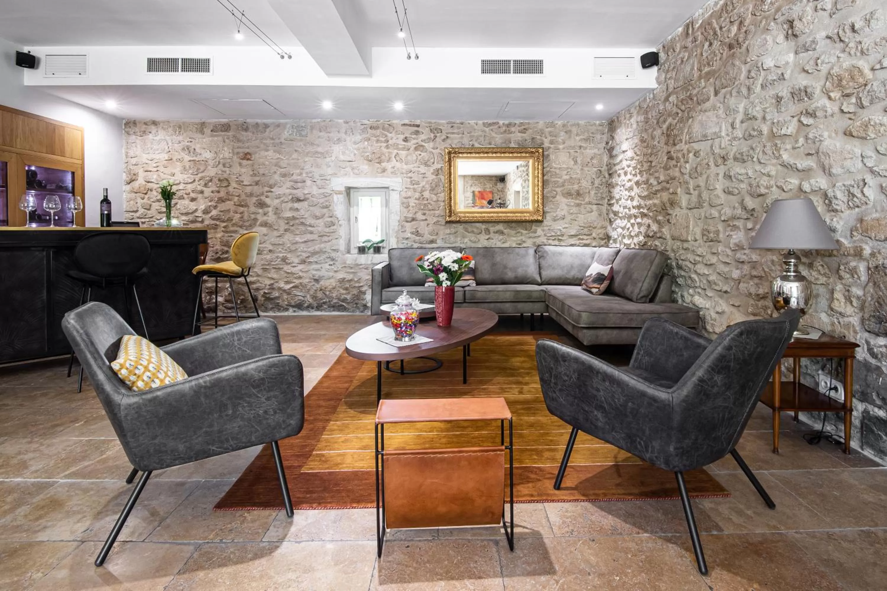 Library in Hôtel Mas Valentine