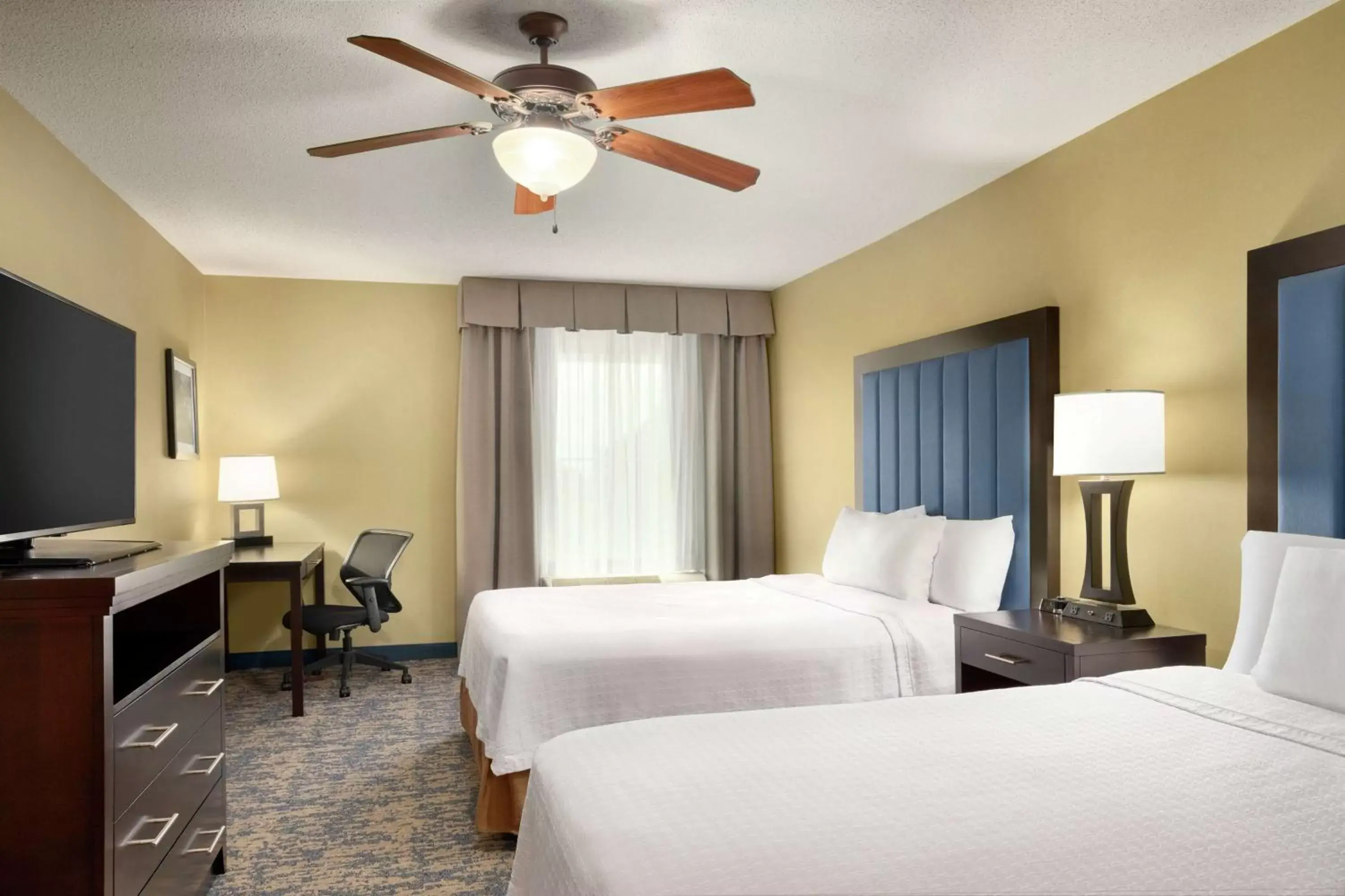 Bedroom, Bed in Homewood Suites by Hilton Fort Smith