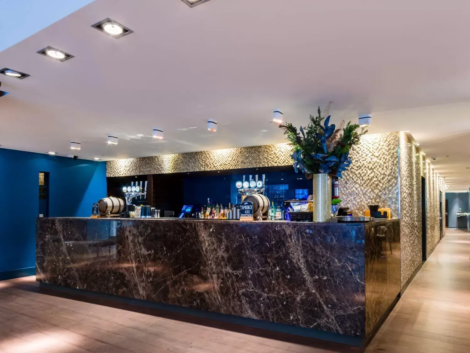 Lounge or bar, Lobby/Reception in Clayton Hotel London Wall