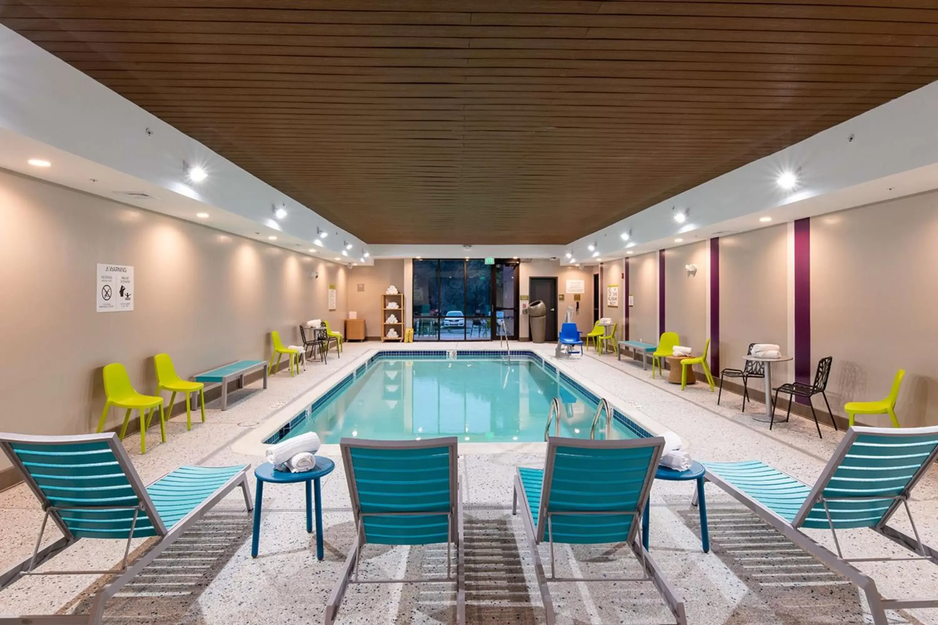 Swimming Pool in Home2 Suites By Hilton Raynham Taunton