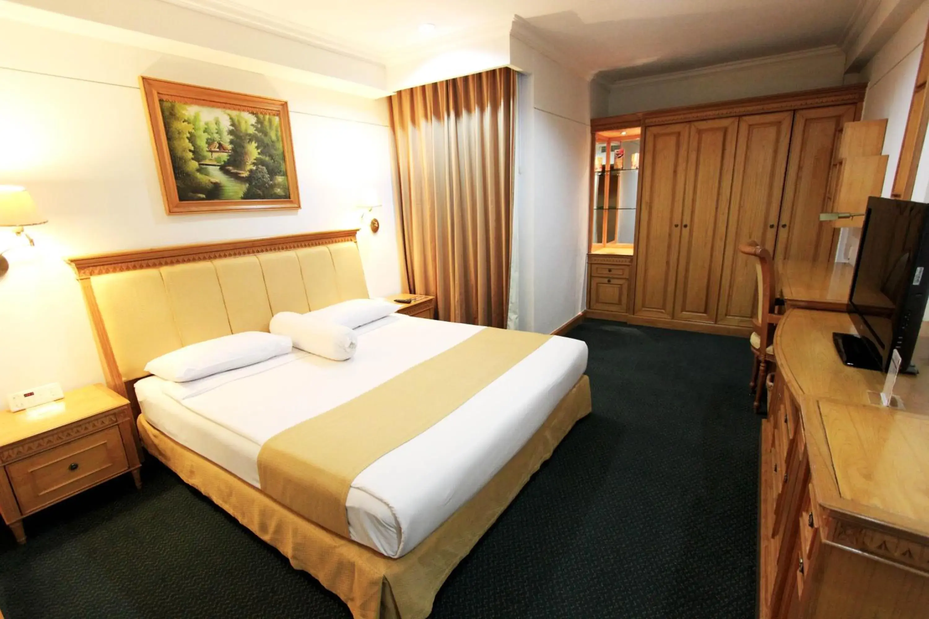 Bedroom in Harmoni Suites Hotel