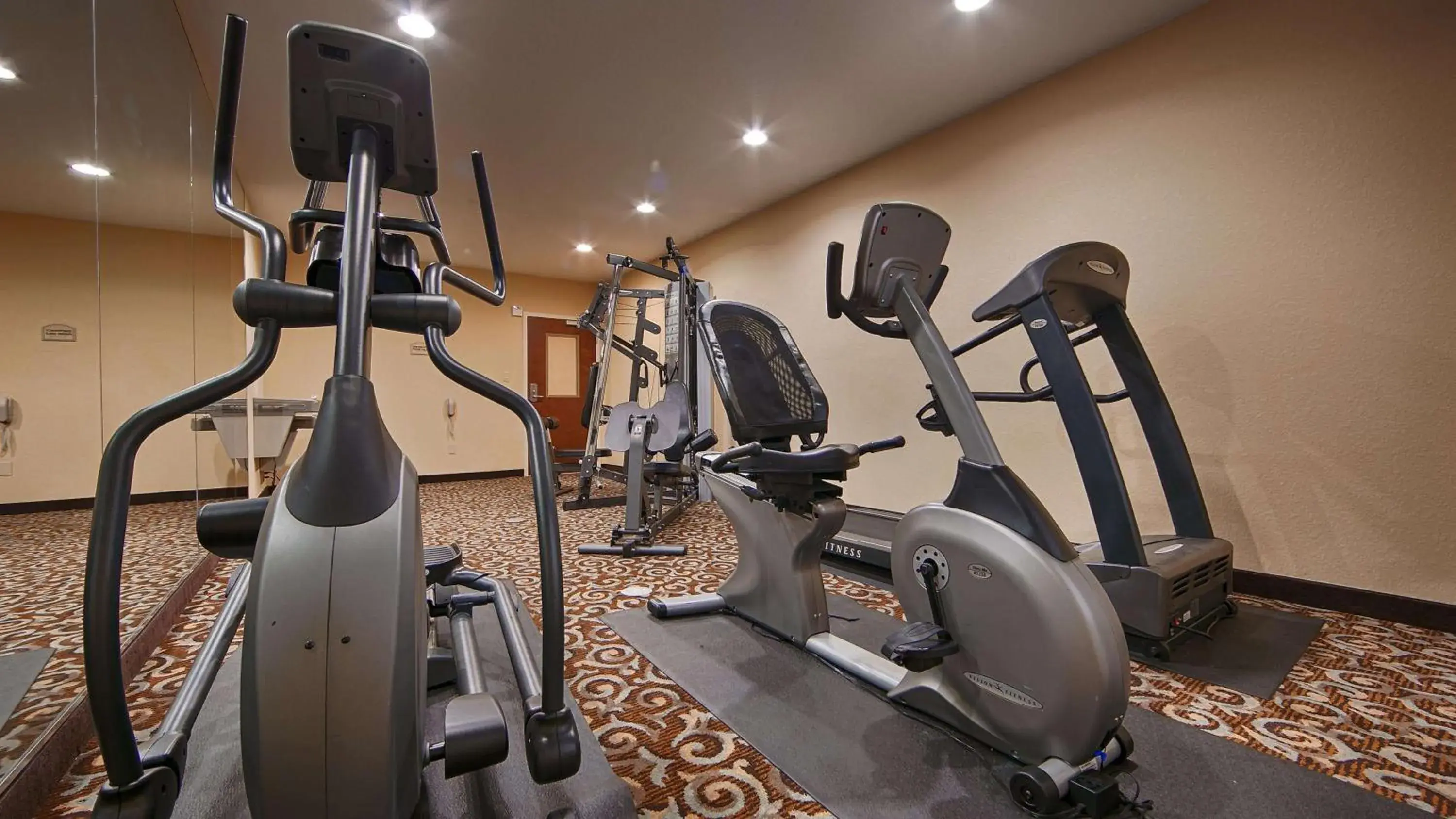 Fitness centre/facilities, Fitness Center/Facilities in Best Western Bastrop Pines Inn