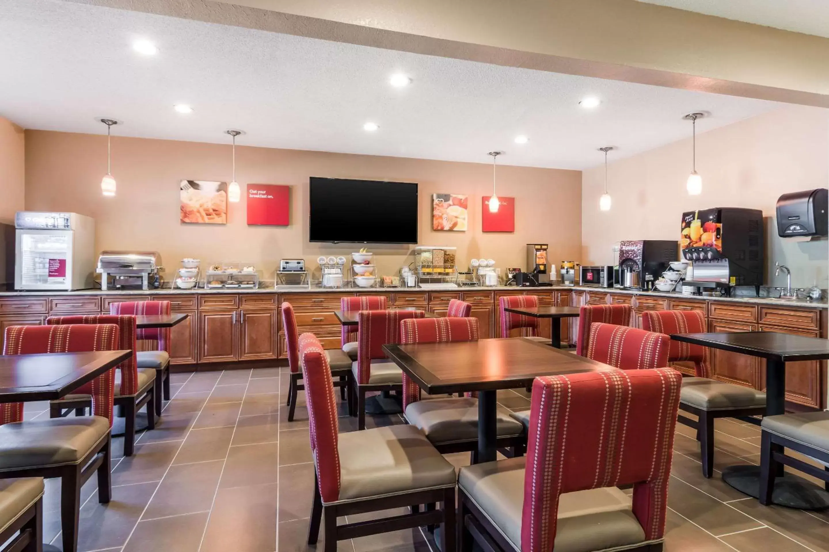 Restaurant/Places to Eat in Comfort Suites