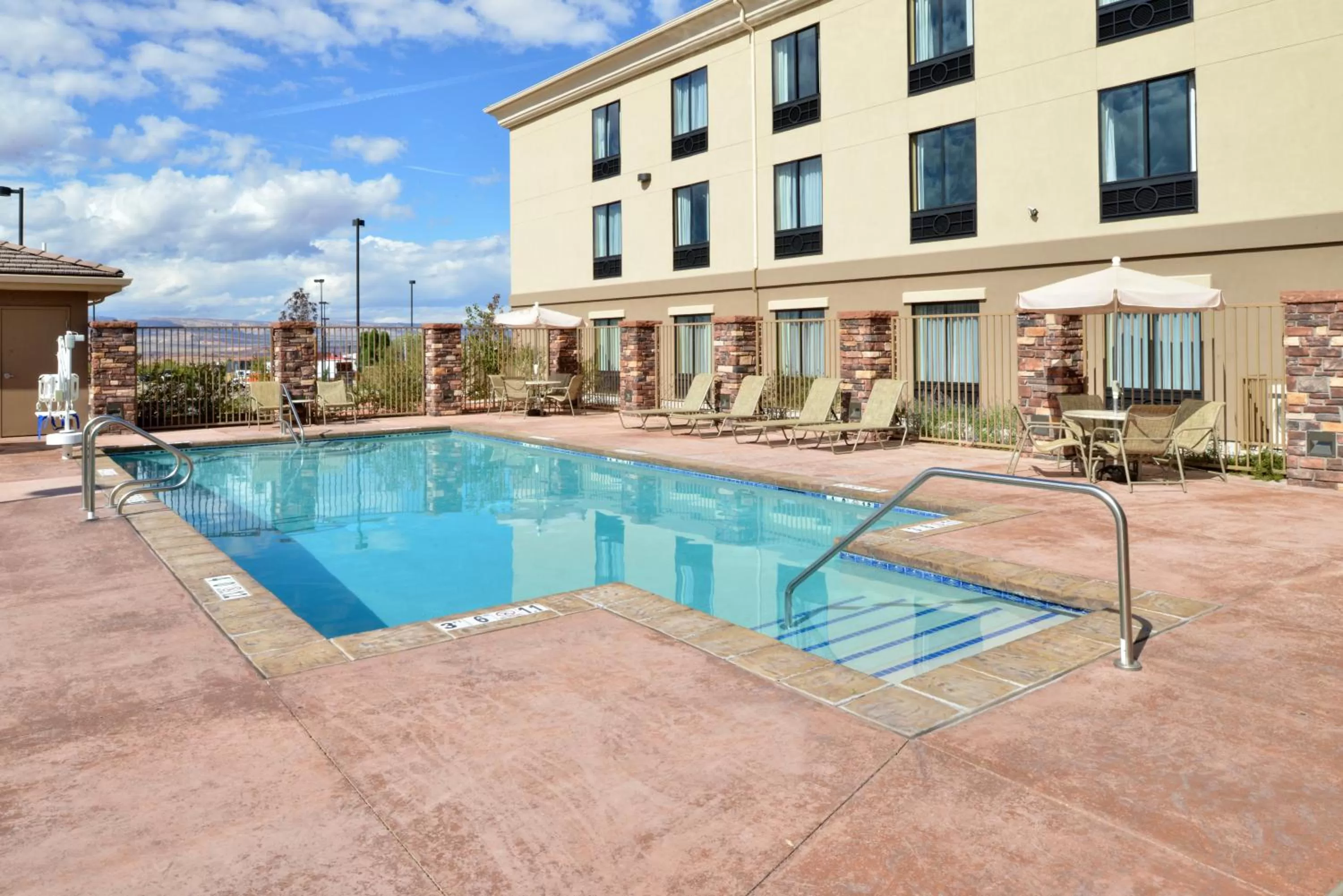 Swimming pool in Holiday Inn Express & Suites Page - Lake Powell Area by IHG