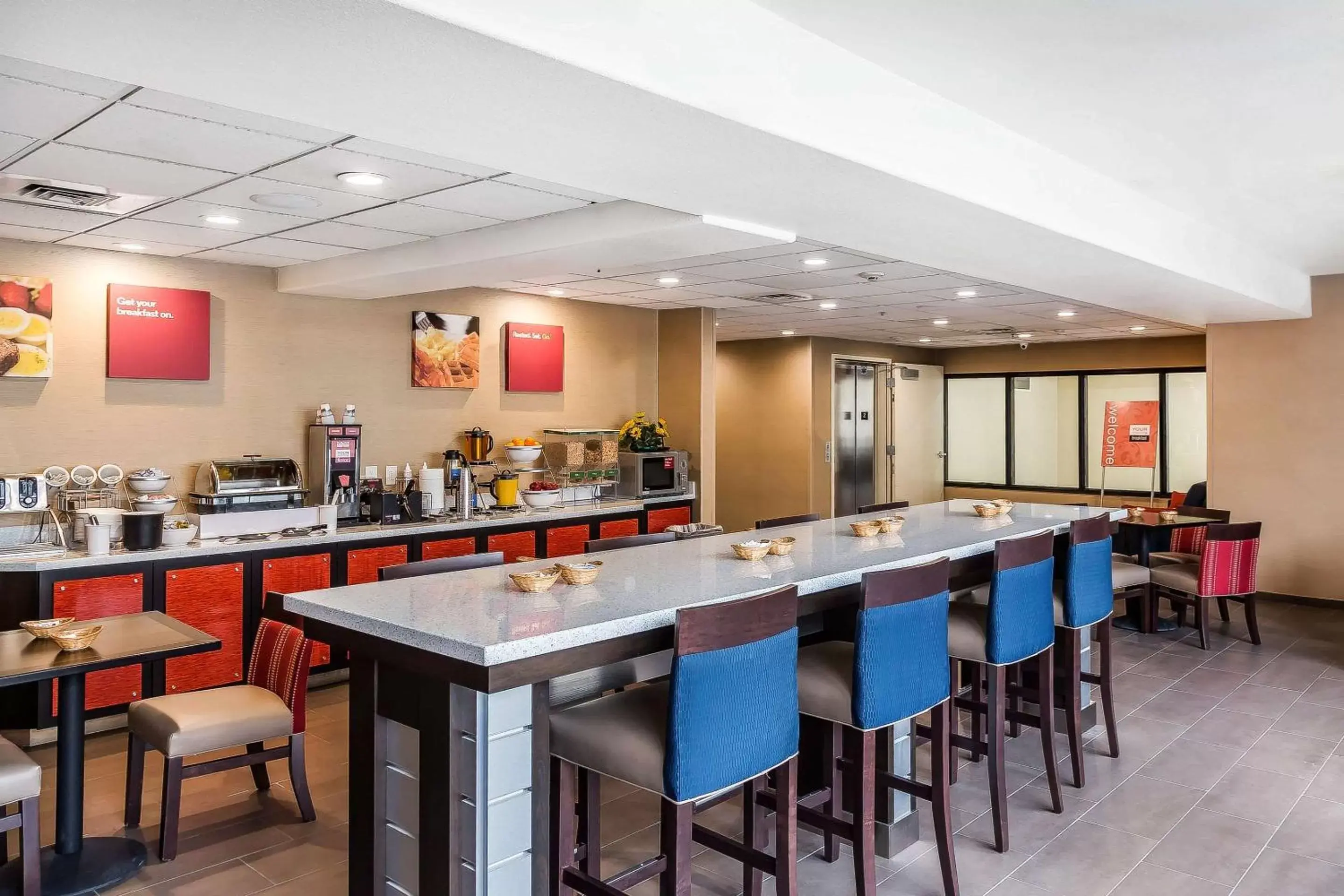 Breakfast, Restaurant/Places to Eat in Comfort Suites San Jose Airport