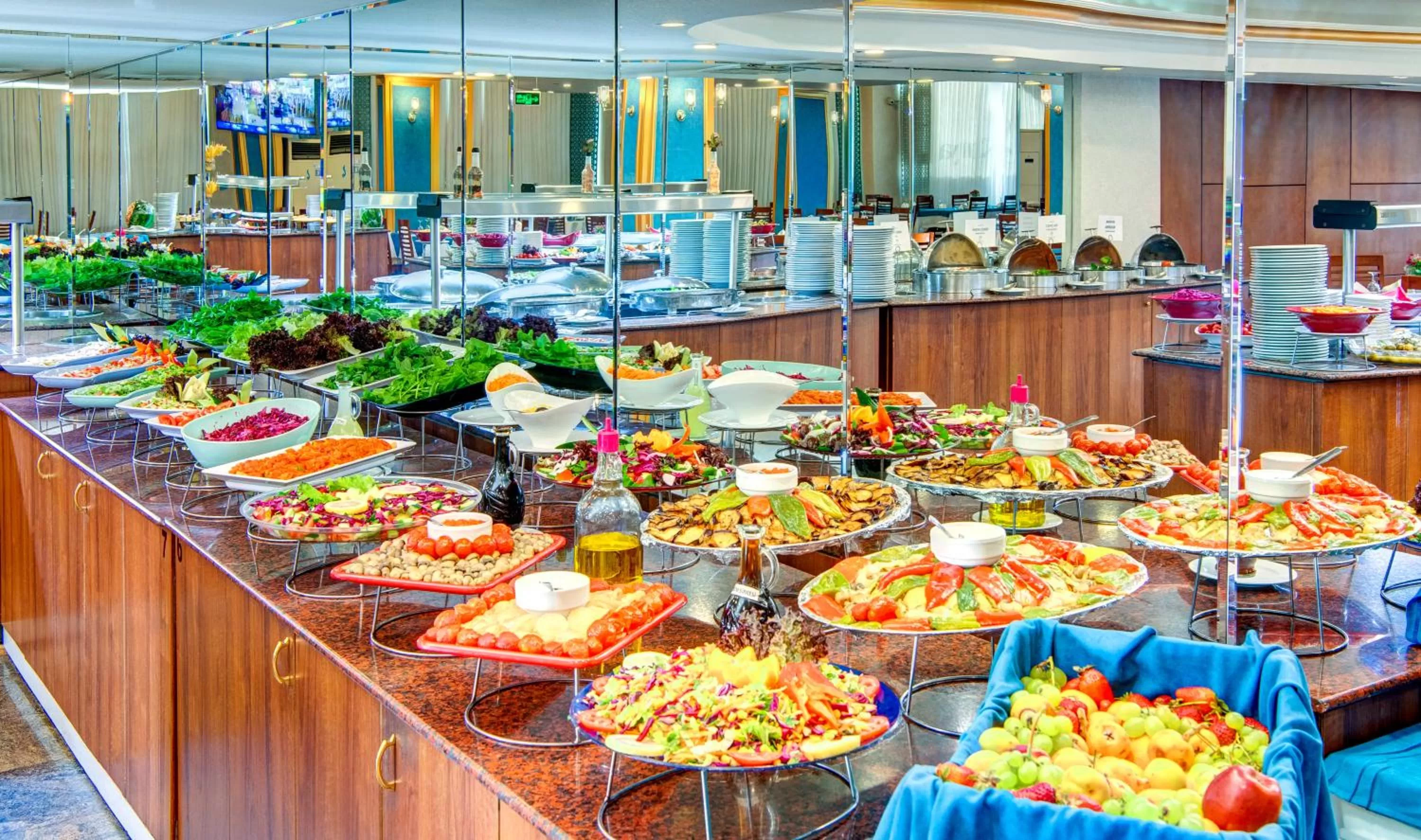 Restaurant/places to eat in Bera Konya Hotel