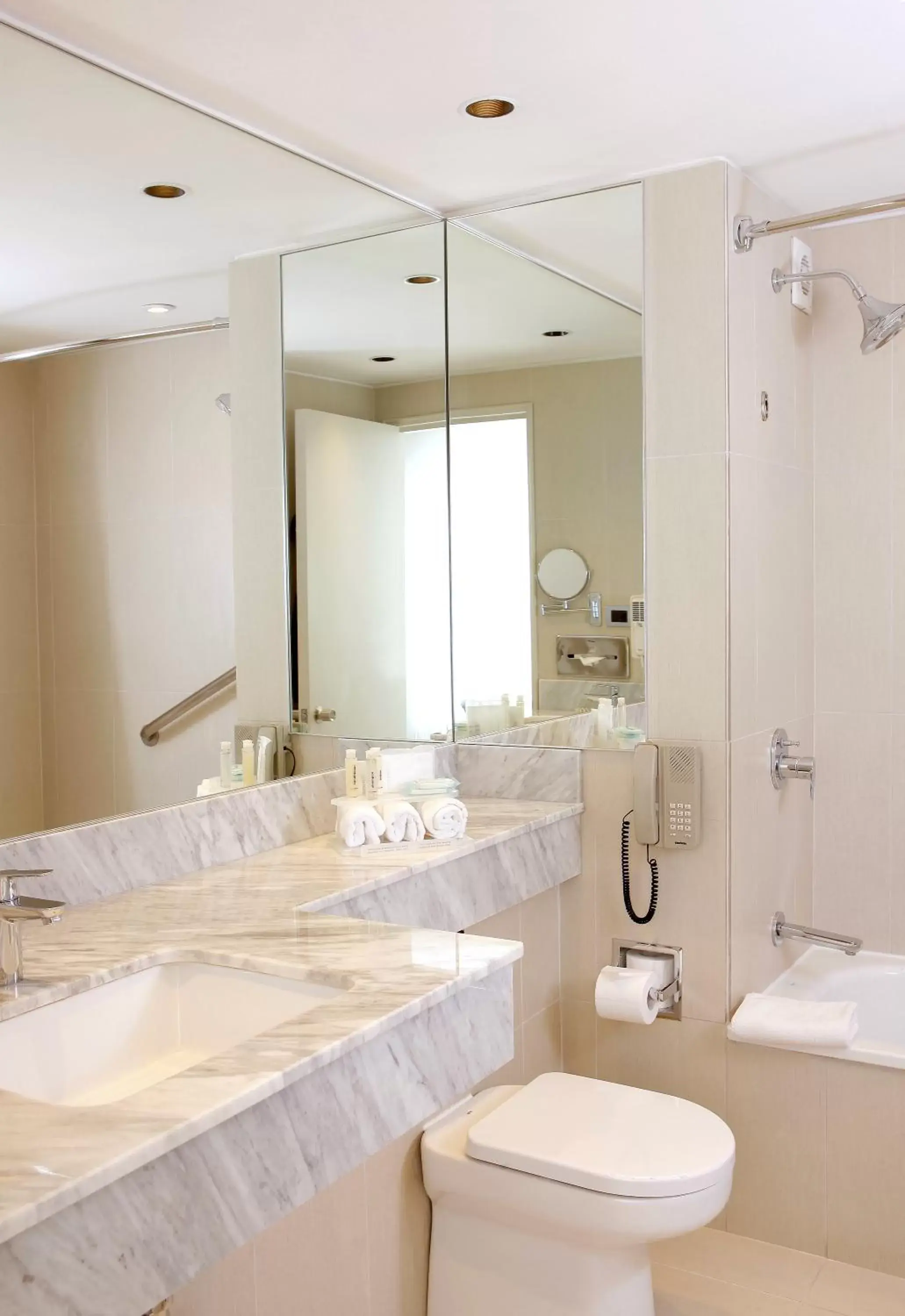 Bathroom in Holiday Inn Express - Concepcion, an IHG Hotel