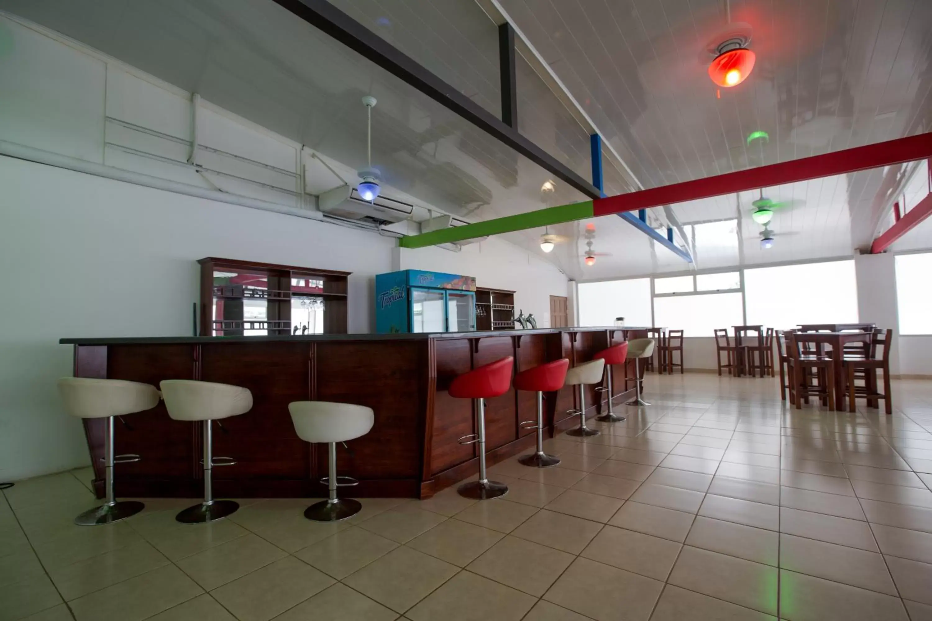 Lounge or bar, Lounge/Bar in Hotel Arenas en Punta Leona