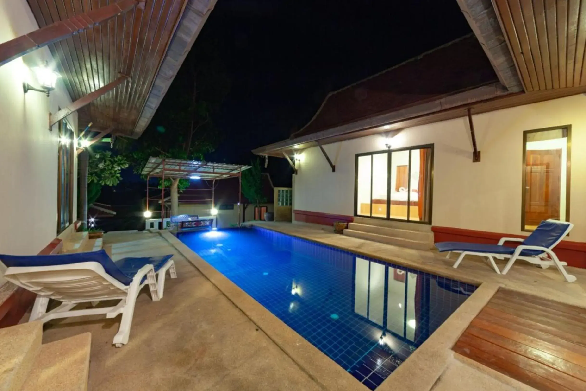 Property building, Swimming Pool in Samui Diving Resort