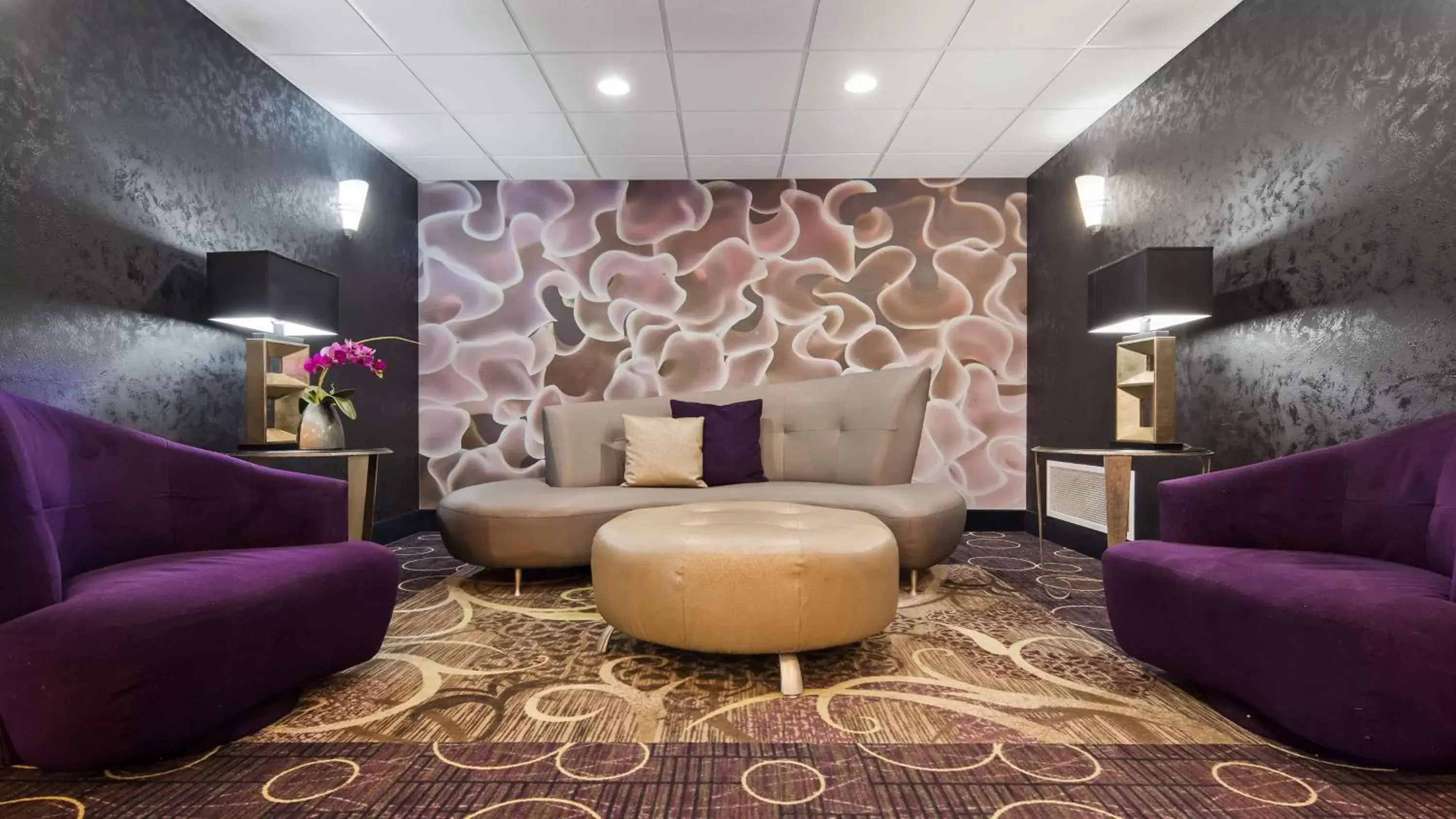 Lobby or reception, Seating Area in Best Western Plover-Stevens Point Hotel & Conference Center