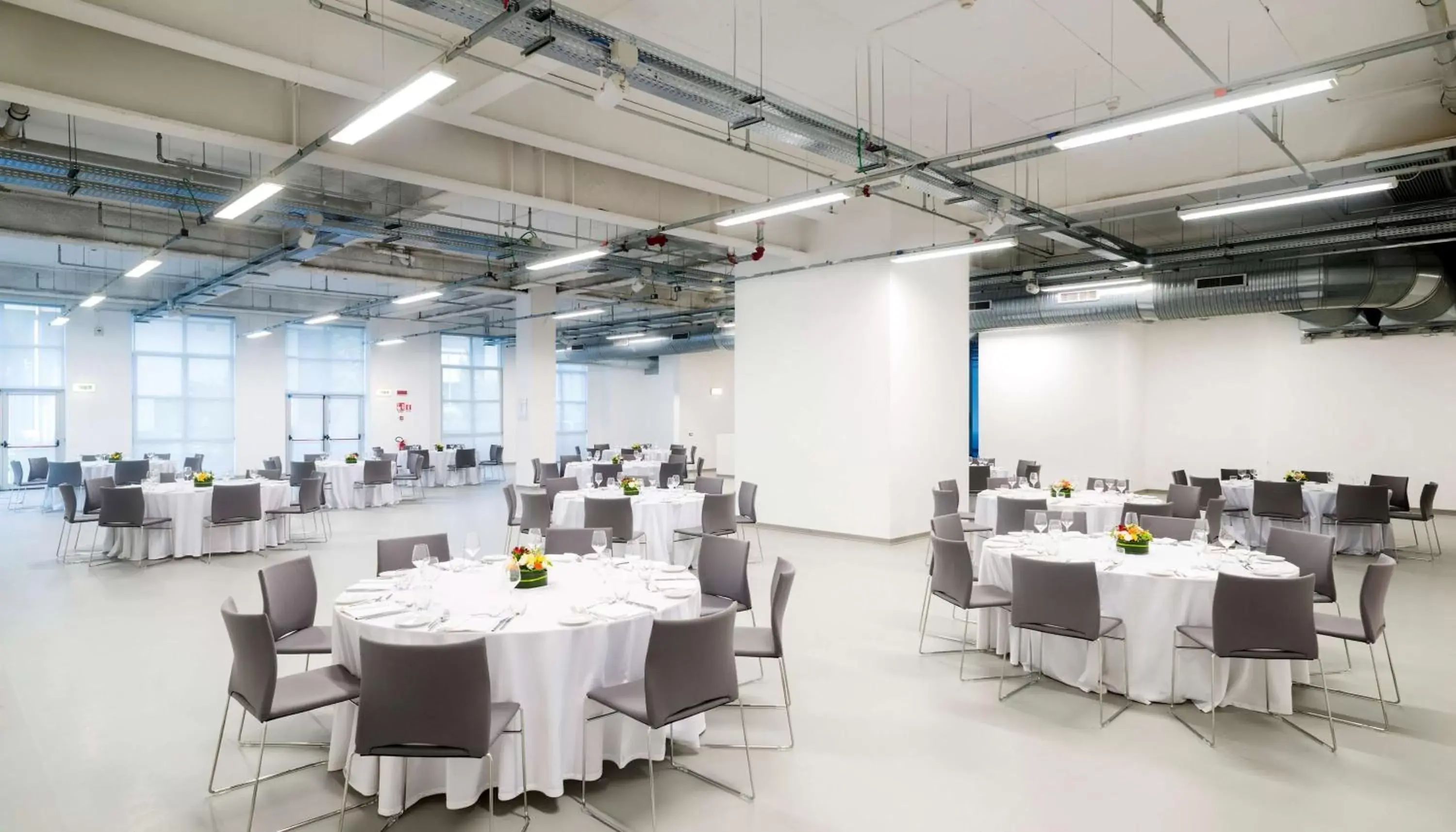 Meeting/conference room, Restaurant/Places to Eat in Nhow Milan