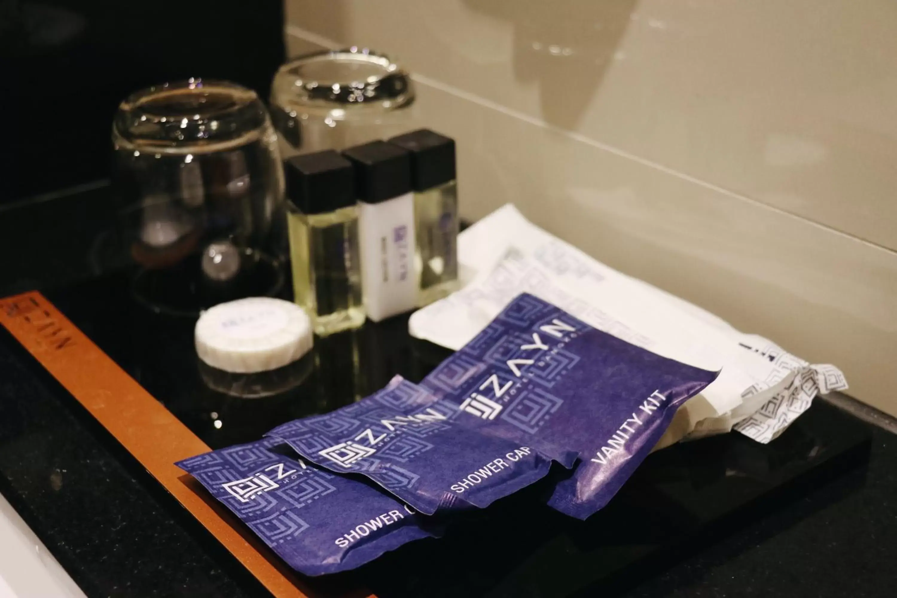 Bathroom, Bed in Zayn Hotel Bangkok - Airport Link Access Bathroom, Bed in Zayn Hotel Bangkok - Airport Link Access