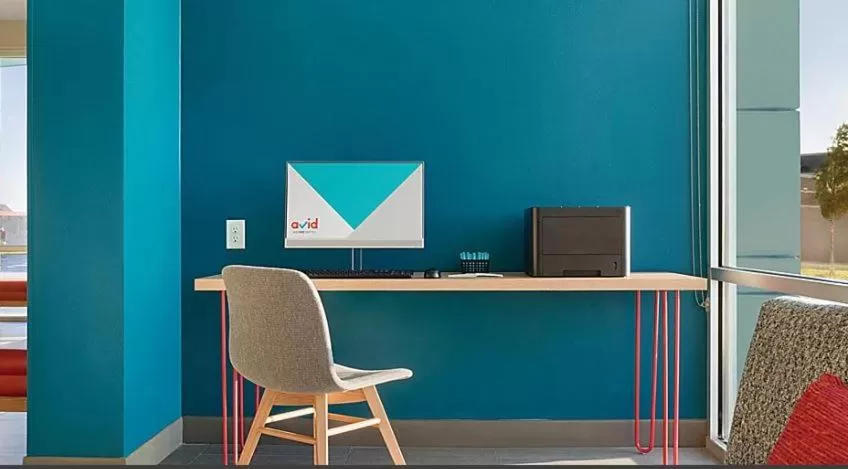 TV and multimedia in avid hotels - Columbus Northwest - Hilliard by IHG