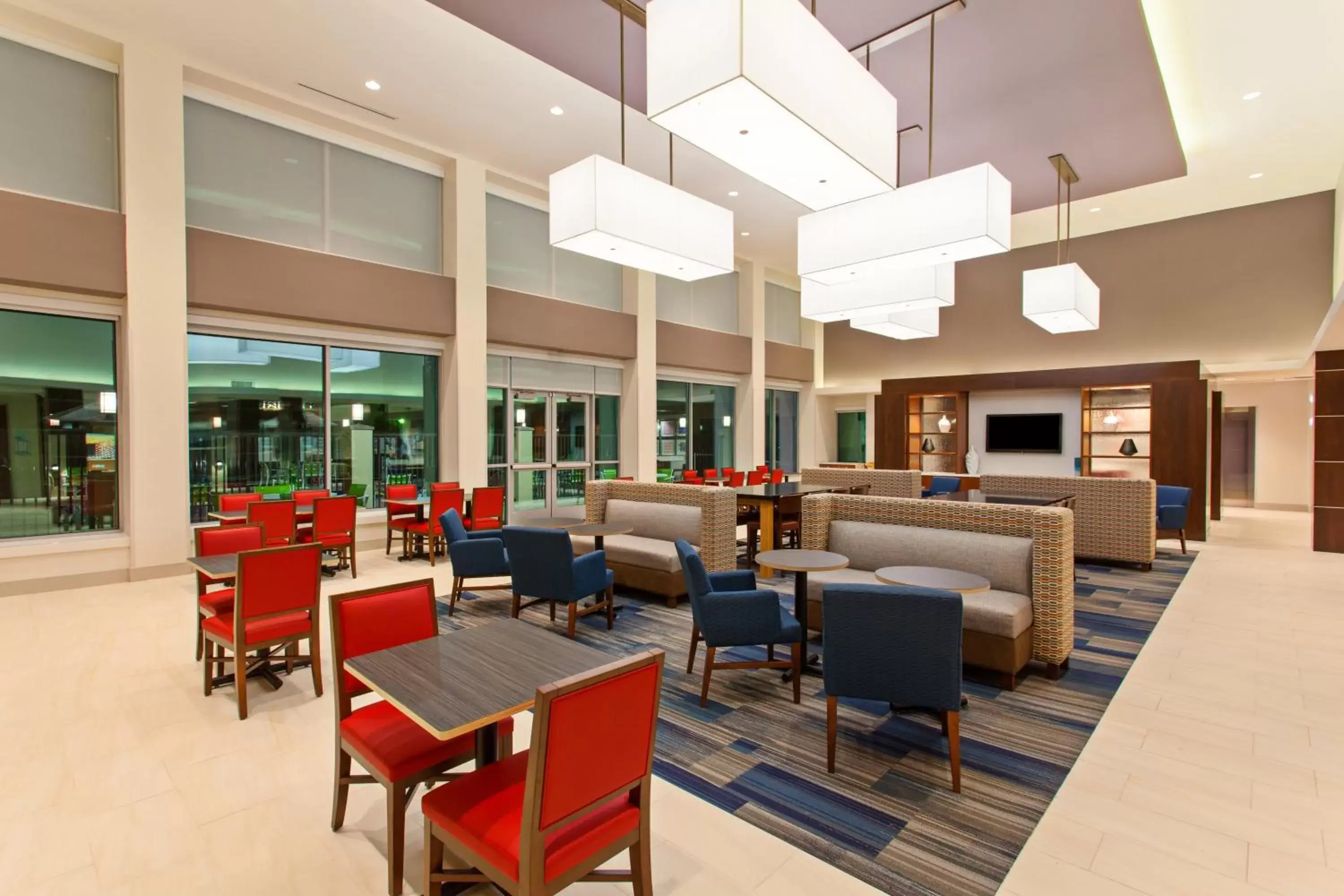 Breakfast in Holiday Inn Express & Suites Houston NW - Hwy 290 Cypress, an IHG Hotel