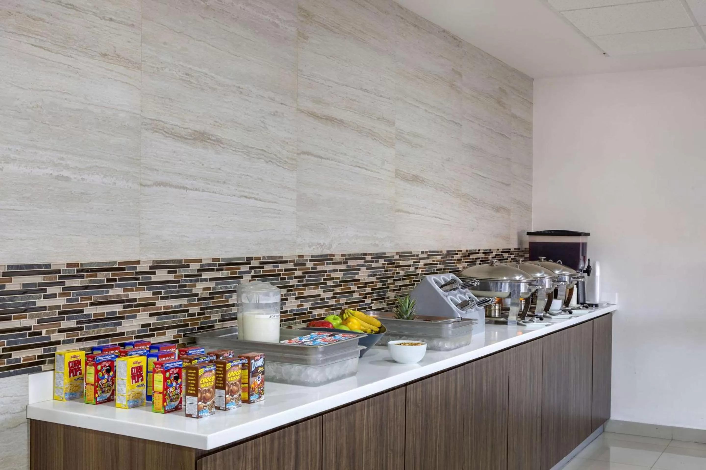 Restaurant/places to eat in Sleep Inn Mexicali