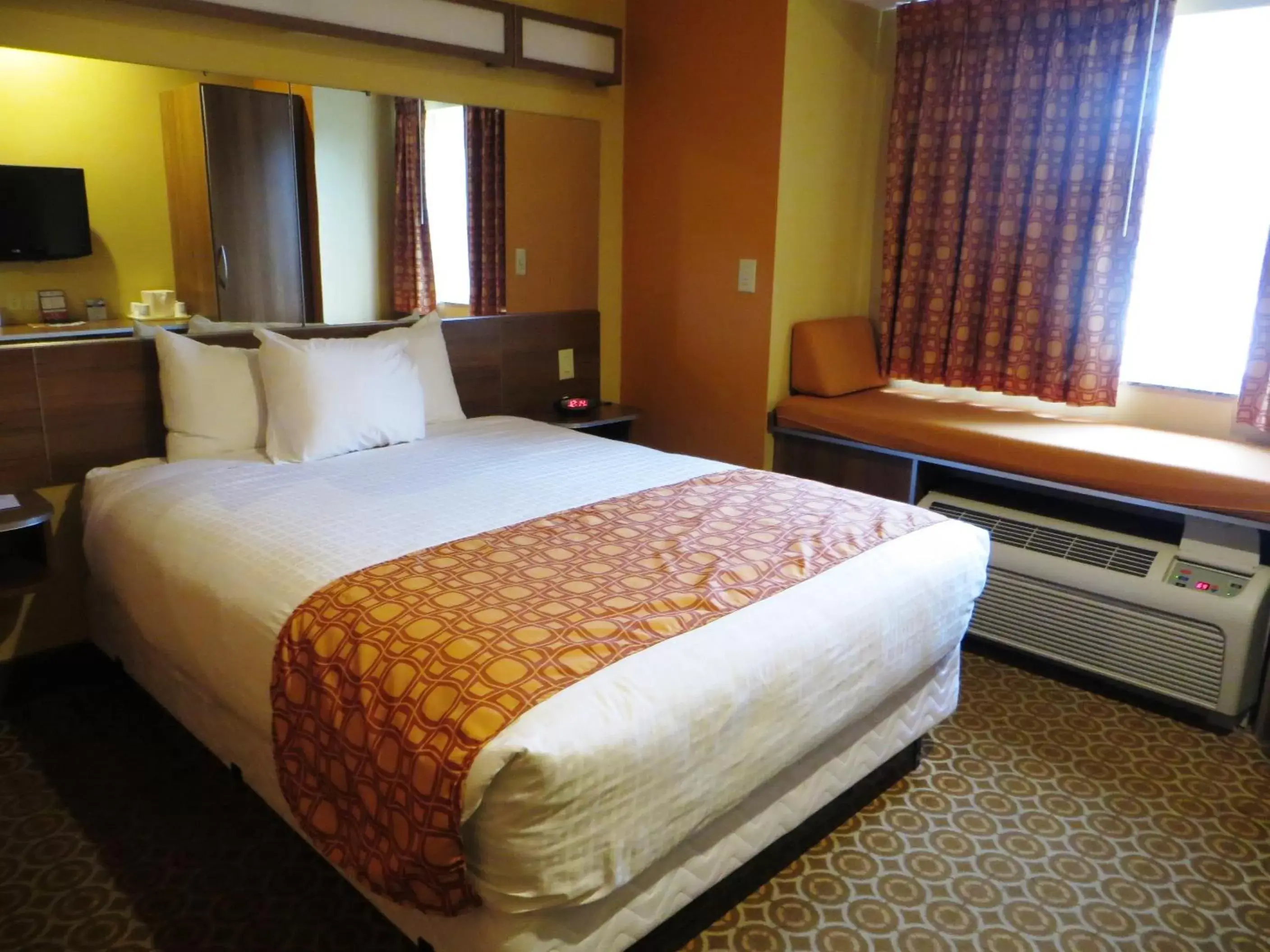 Queen Room - Non-Smoking in Microtel by Wyndham South Bend Notre Dame University
