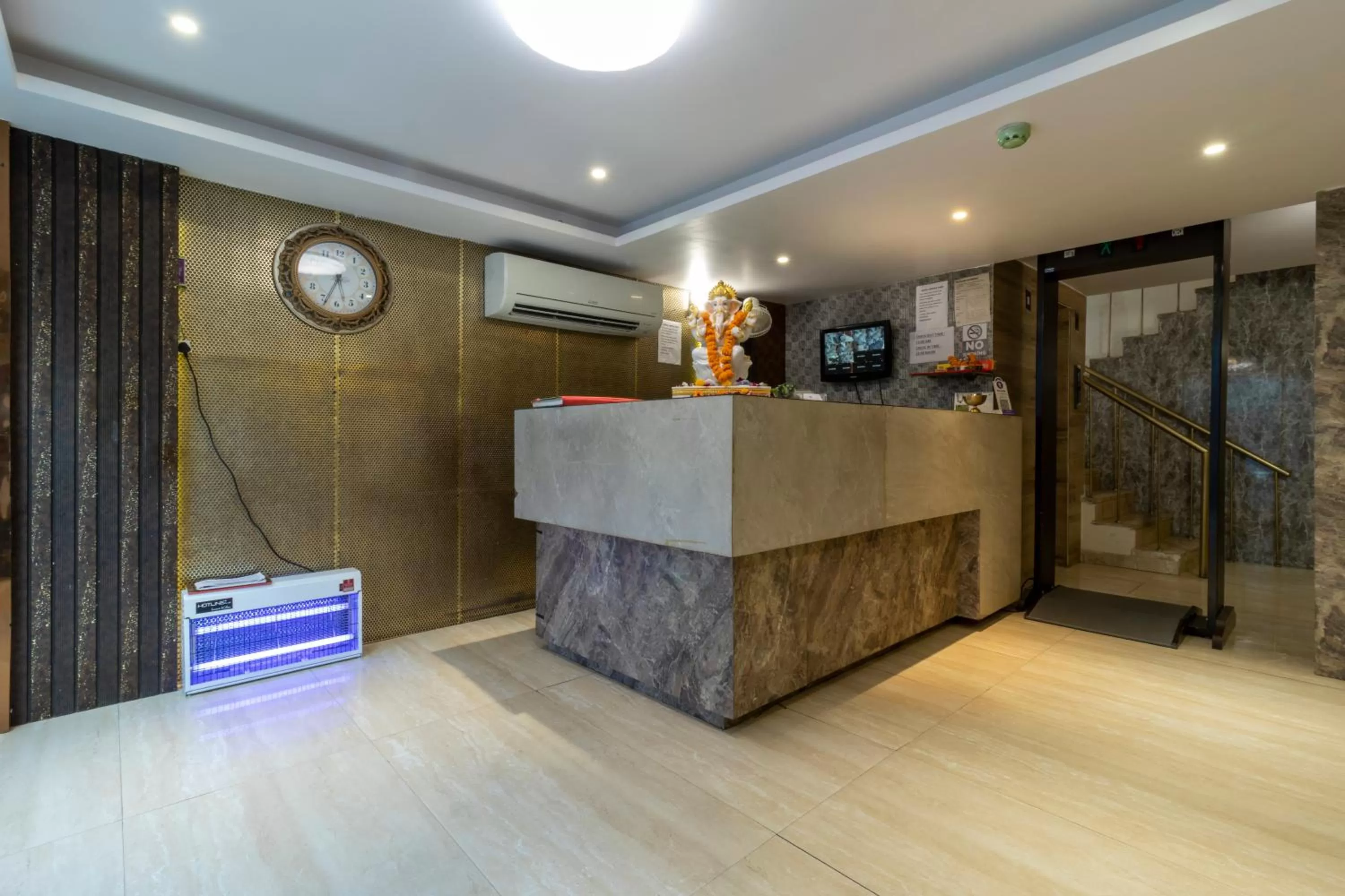 Lobby or reception in Hotel Tripple Tree - Karol Bagh