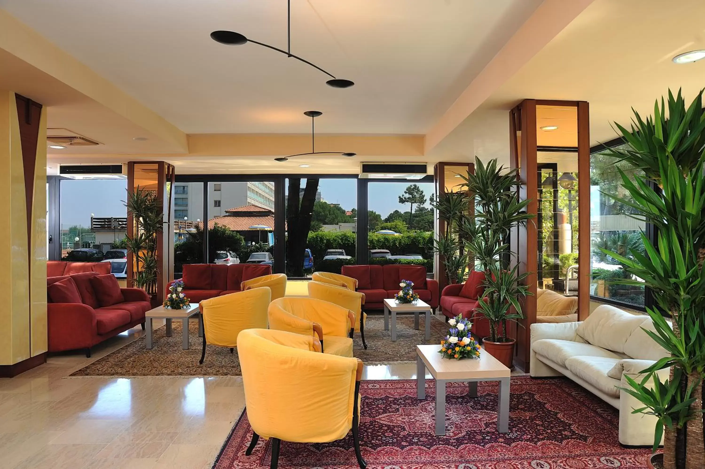 Communal lounge/ TV room, Lobby/Reception in Hotel Ausonia
