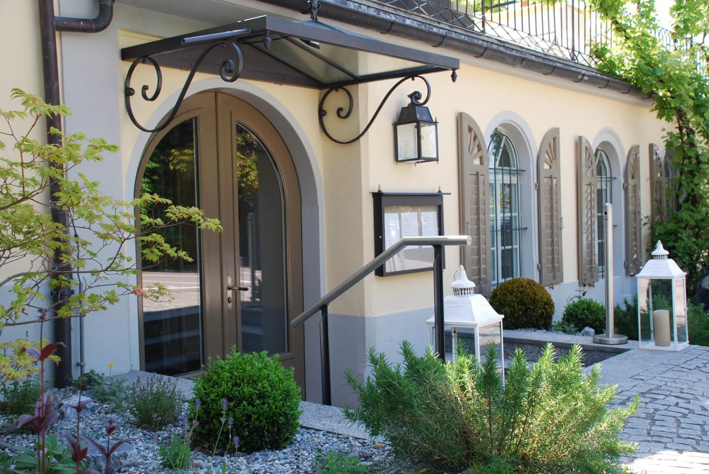 Facade/entrance in Hotel Hirschen am See
