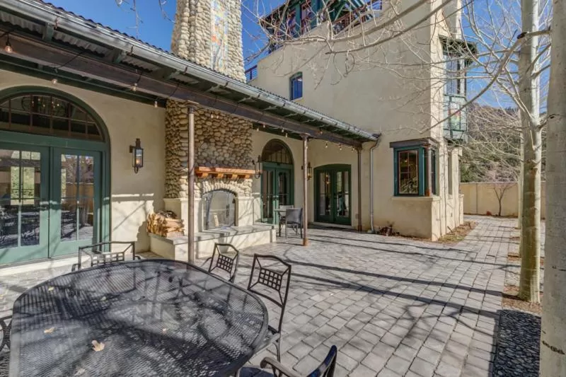 Property Building in South Main Residences by Surf Hotel