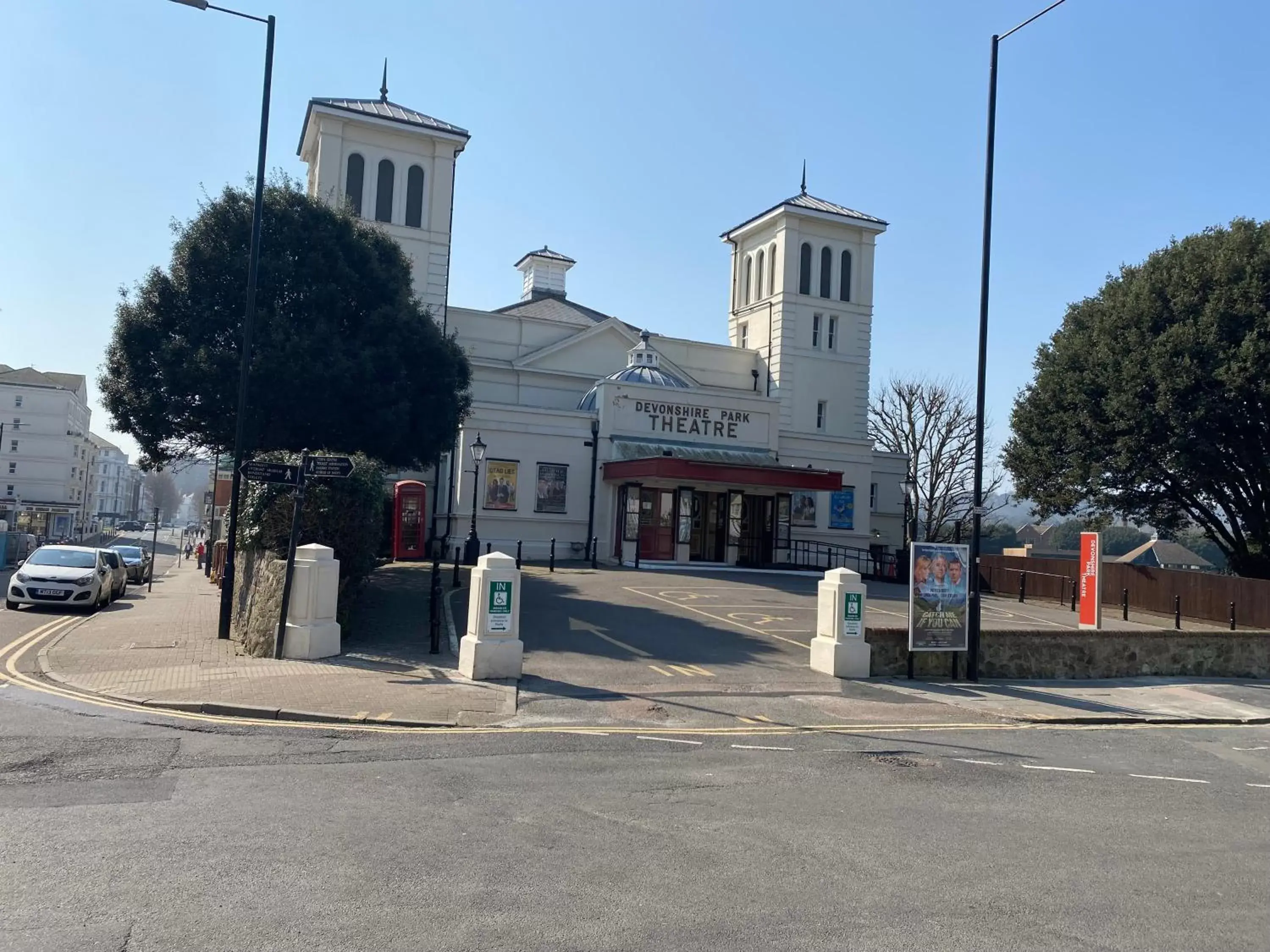 Nearby landmark, Property Building in The Mowbray