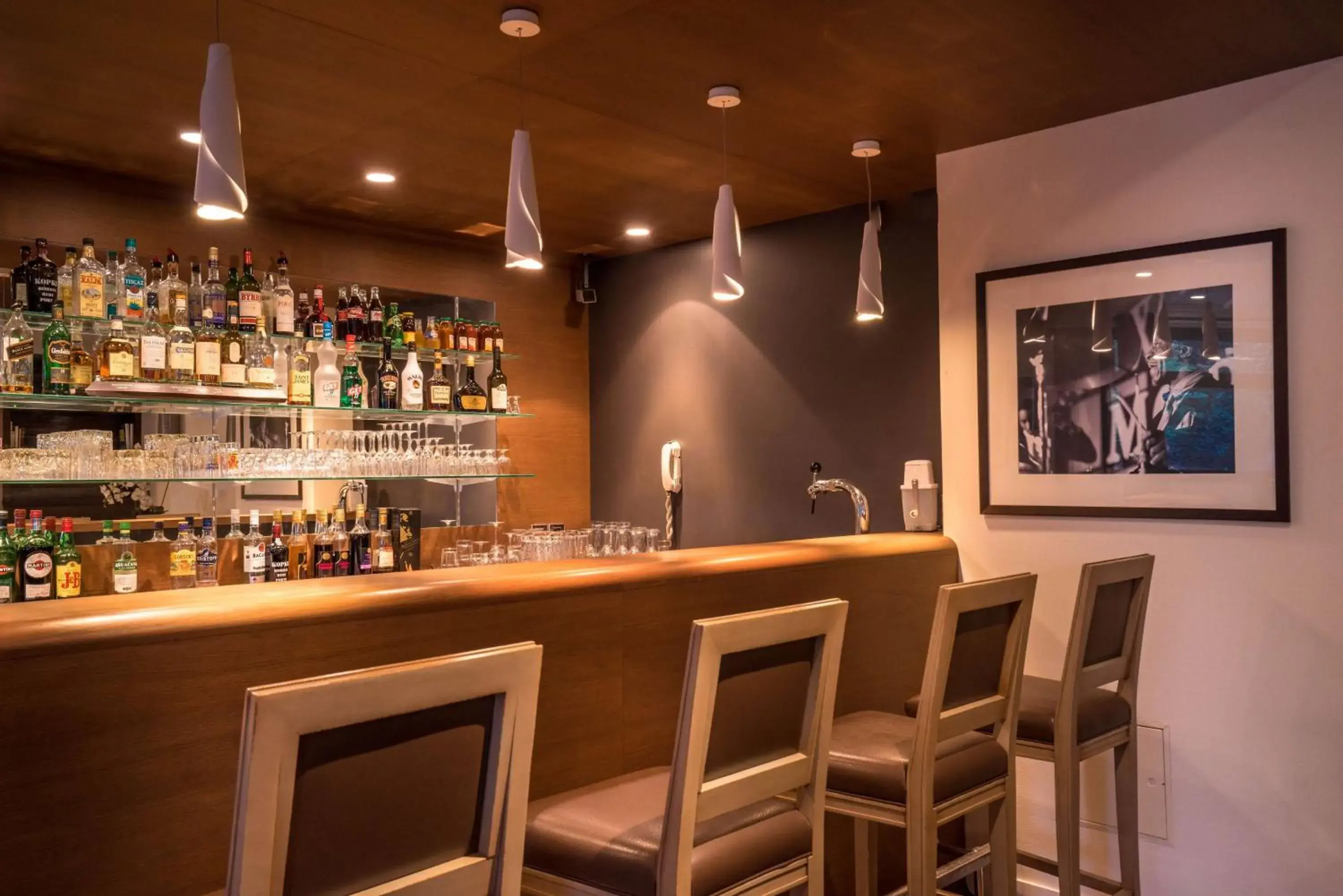 Lounge or bar, Lounge/Bar in Best Western Plus Hostellerie Du Vallon