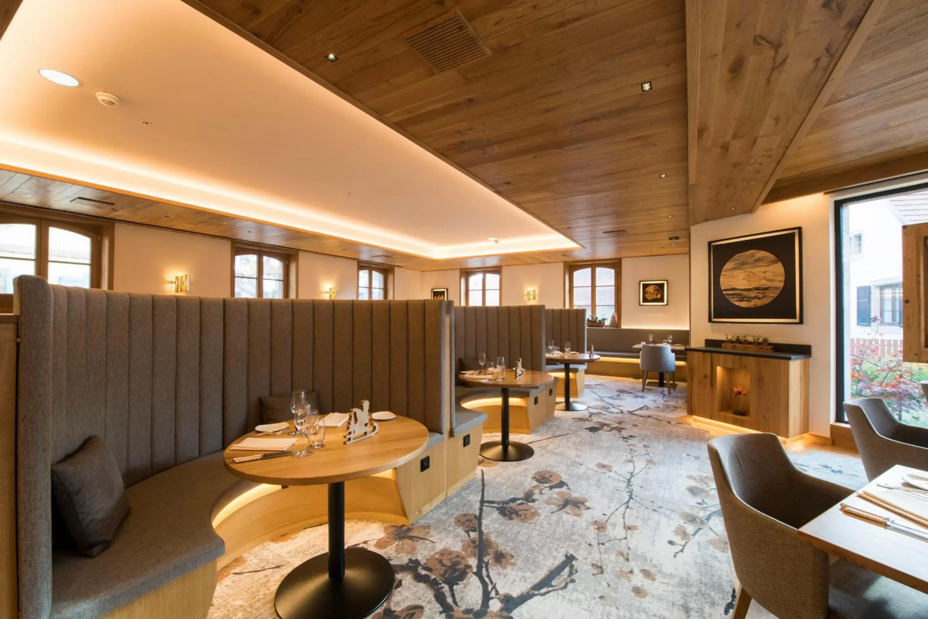 Restaurant/places to eat in Hostellerie Des Châteaux & Spa