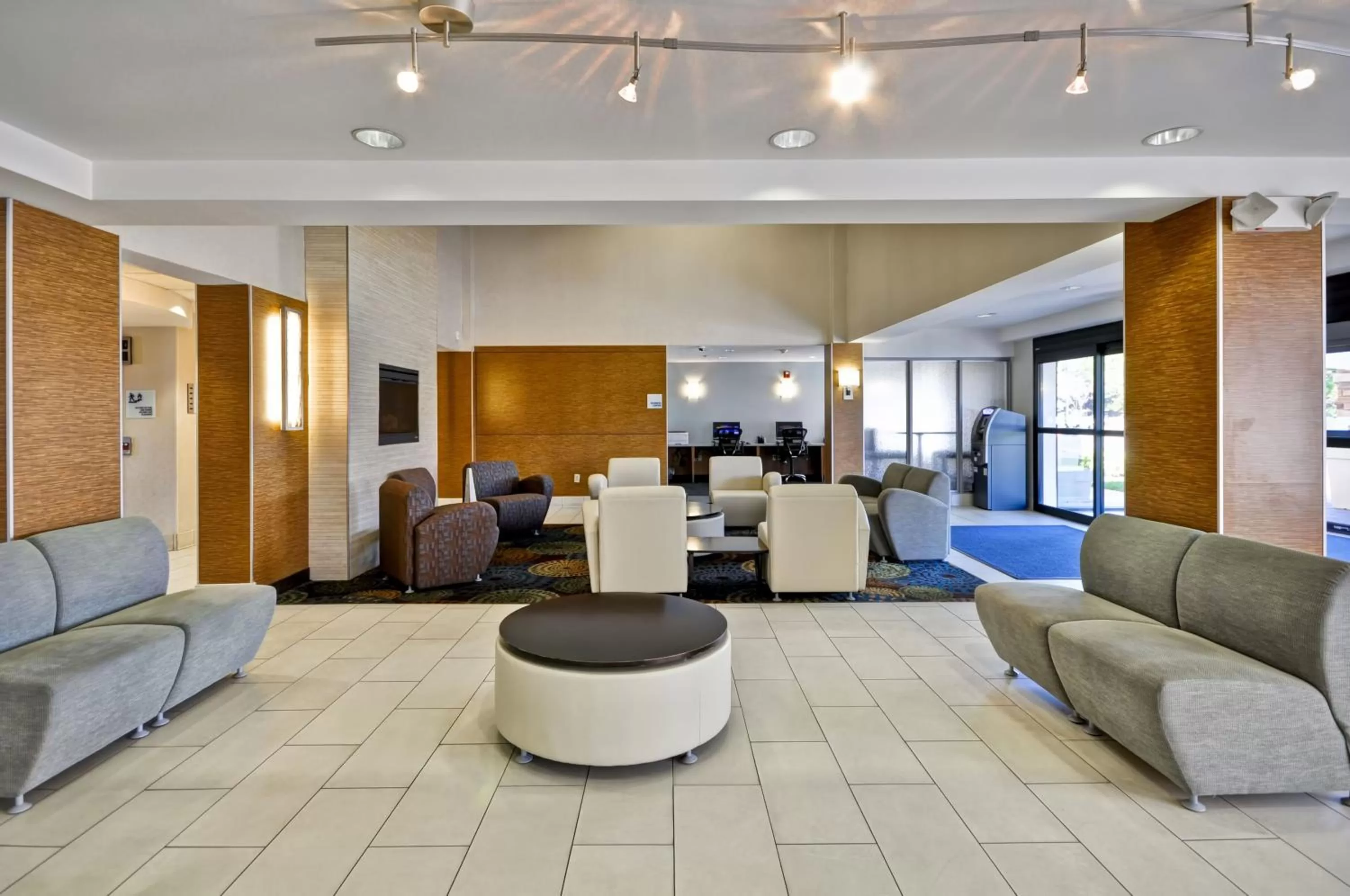 Property building in Holiday Inn Express Romulus / Detroit Airport by IHG