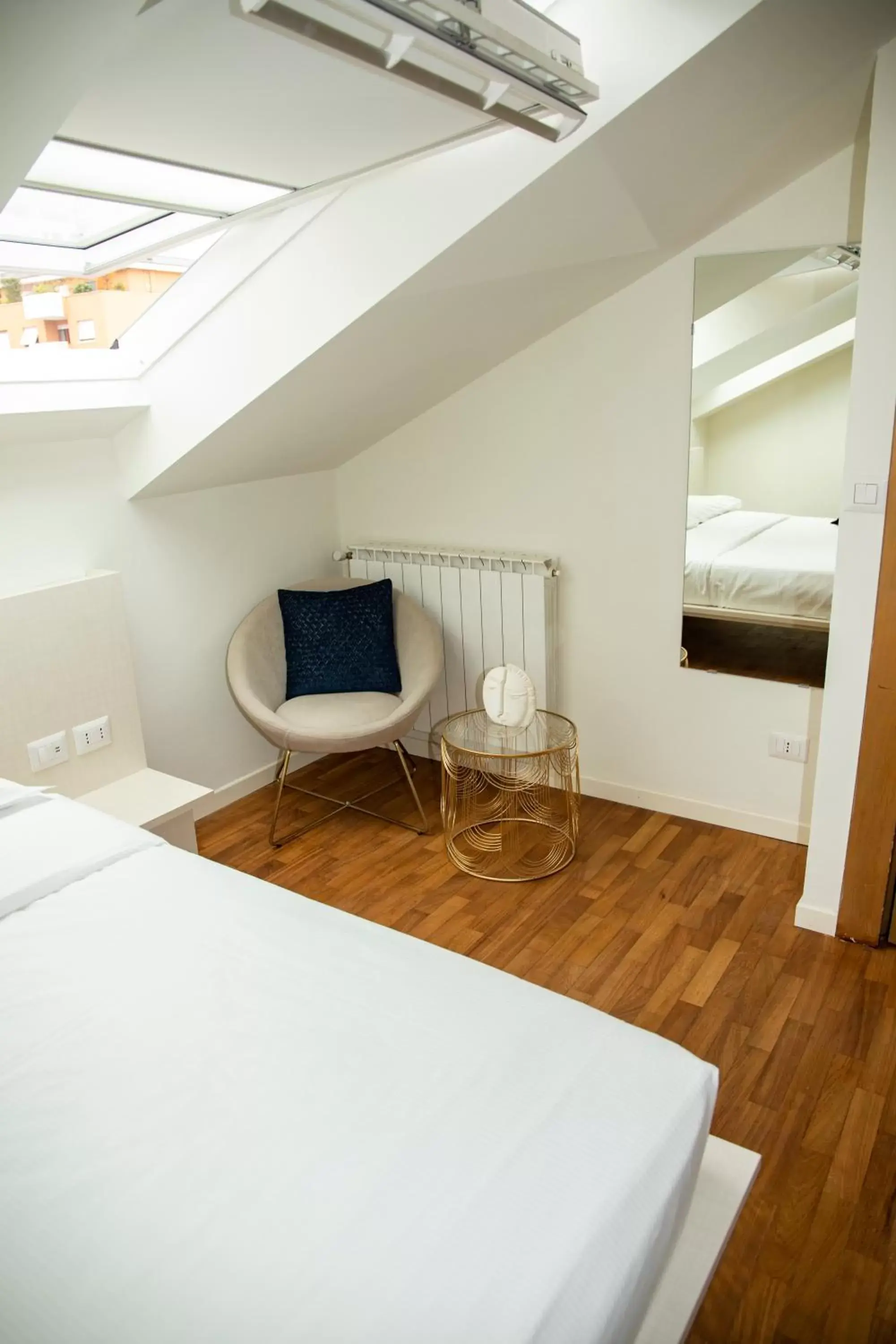 Bed in Easy Milano - Rooms and Apartments Navigli