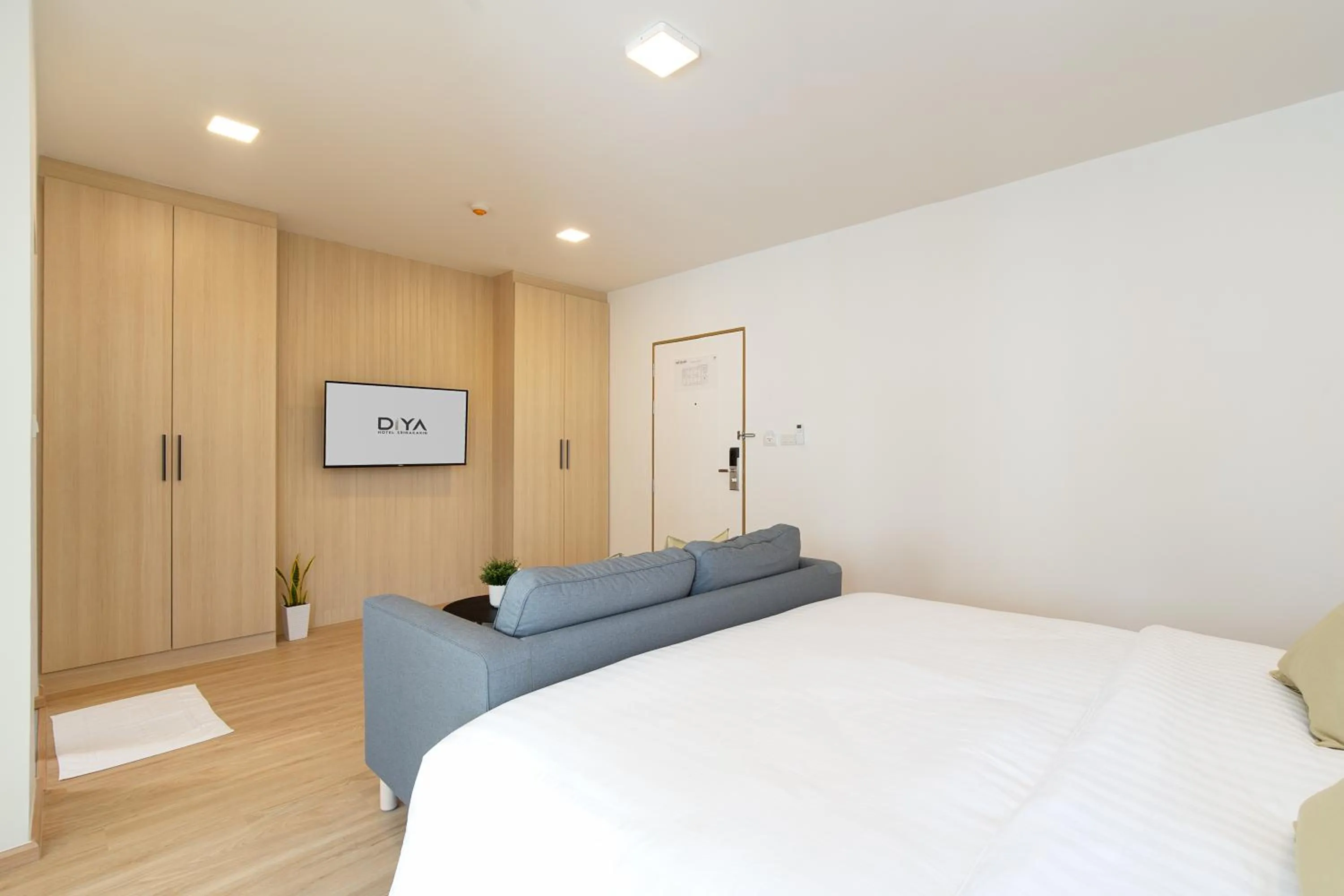 Bed in Diya Hotel Bangkok