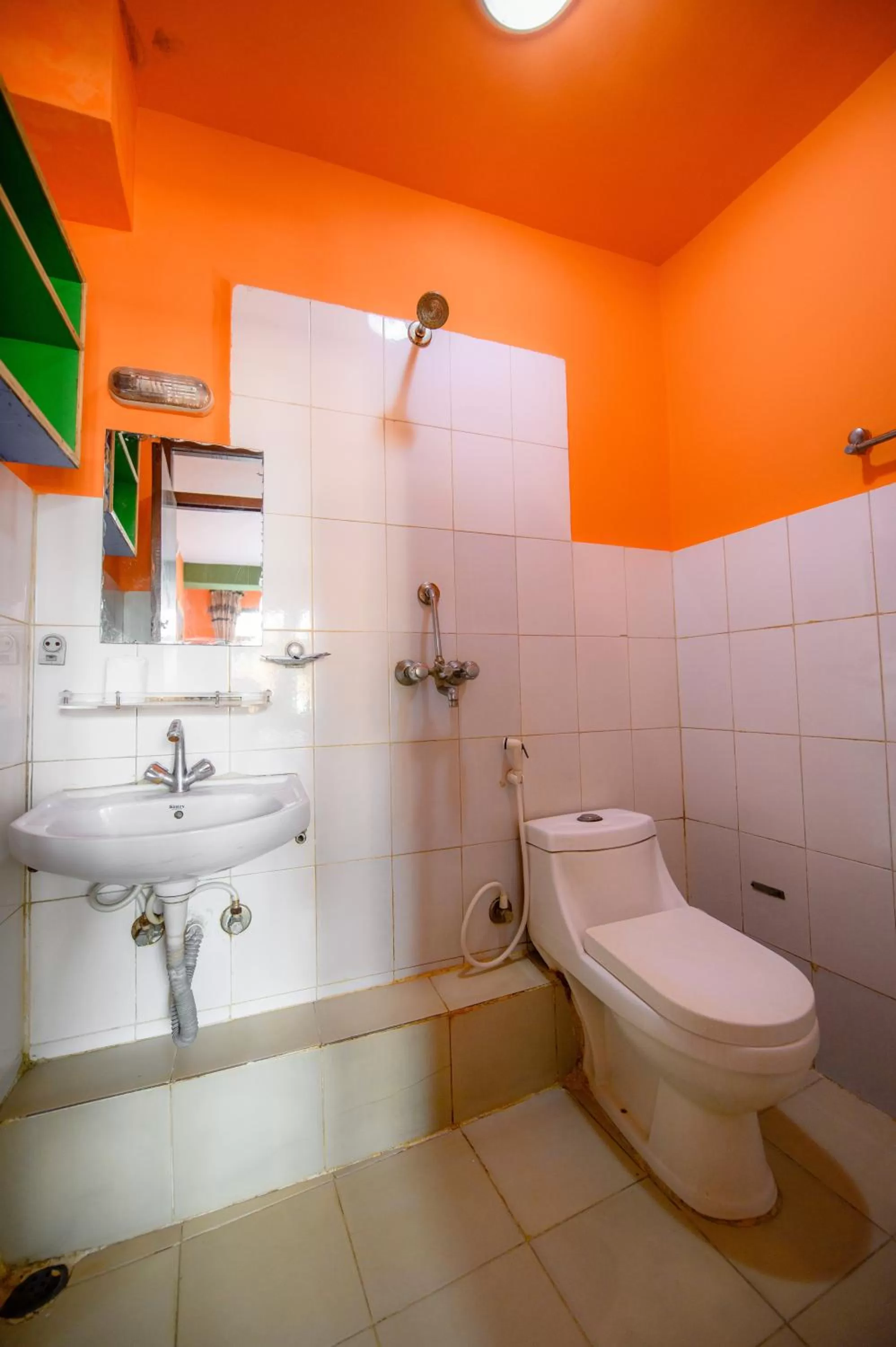 Shower in Hotel Pomelo House