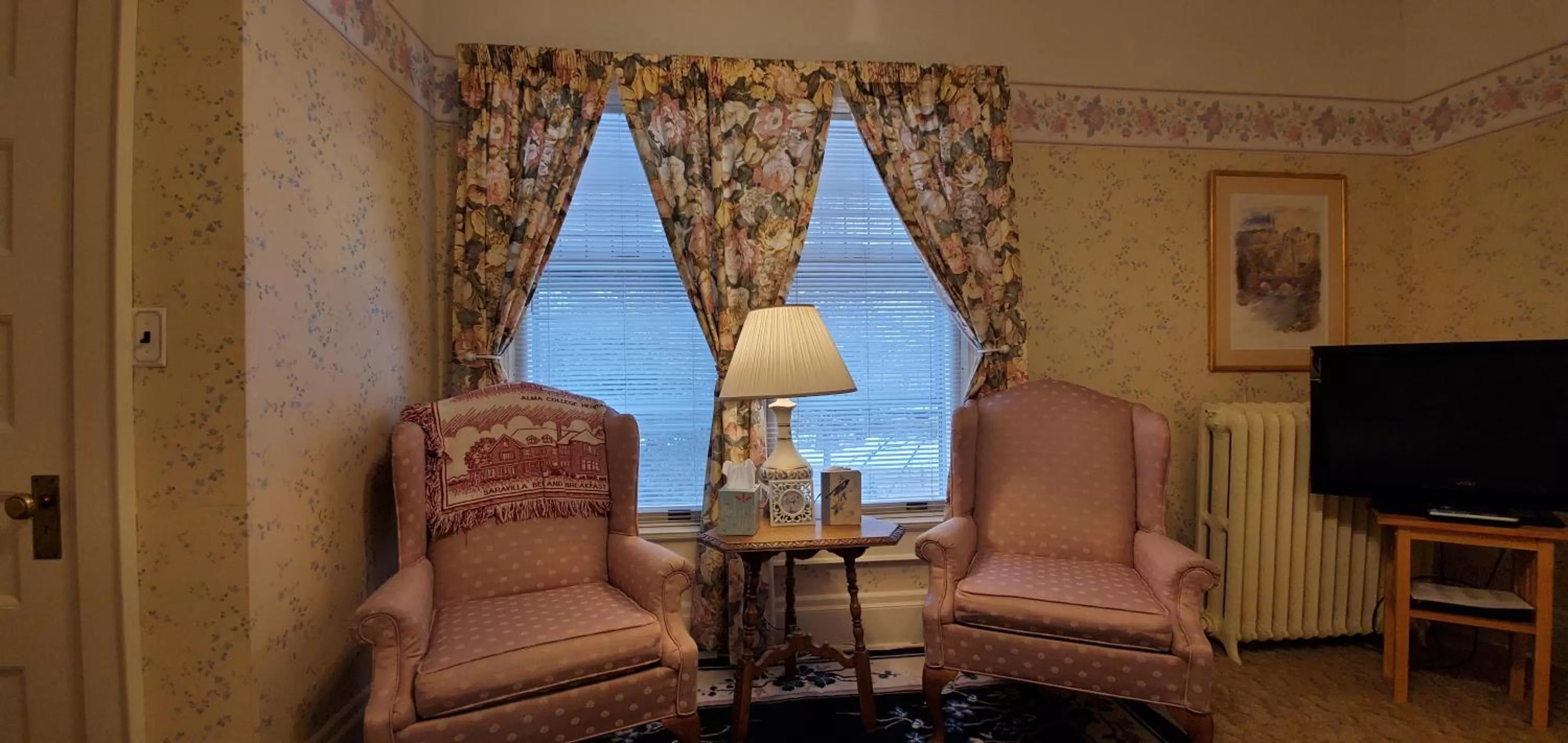 Decorative detail, Seating Area in Saravilla Bed & Breakfast