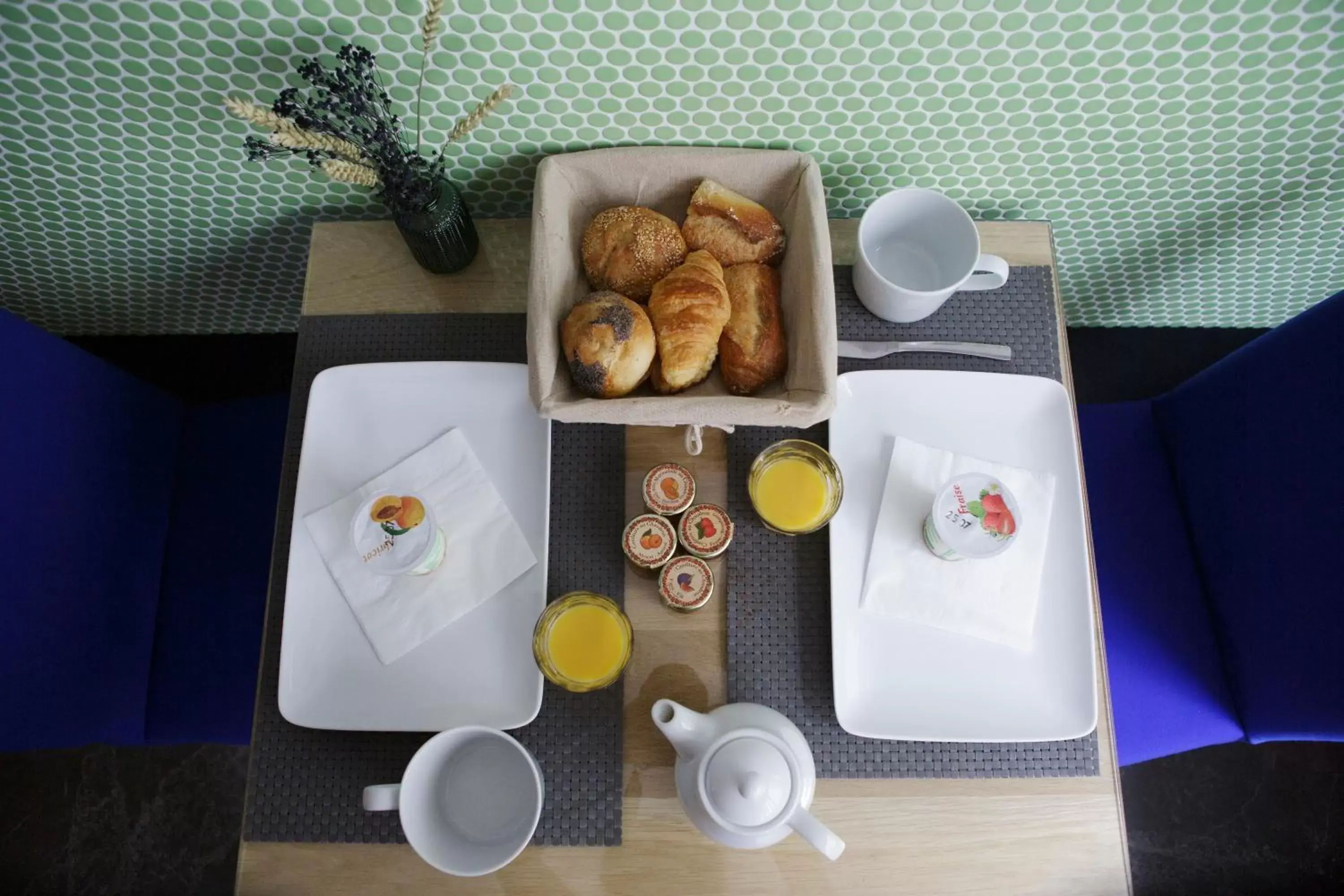 Breakfast in Hôtel d'Angleterre
