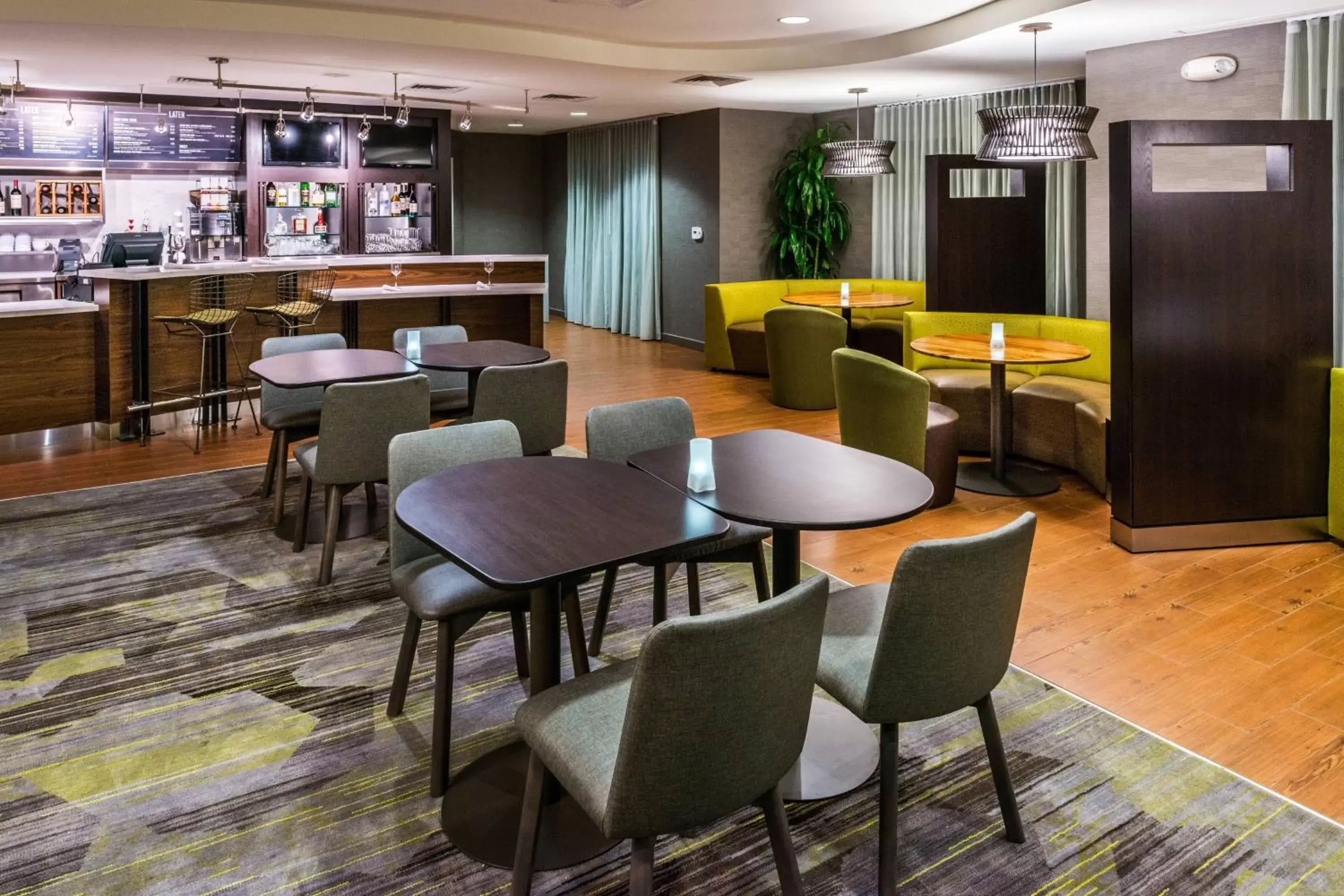 Restaurant/places to eat, Lounge/Bar in Courtyard by Marriott San Luis Obispo