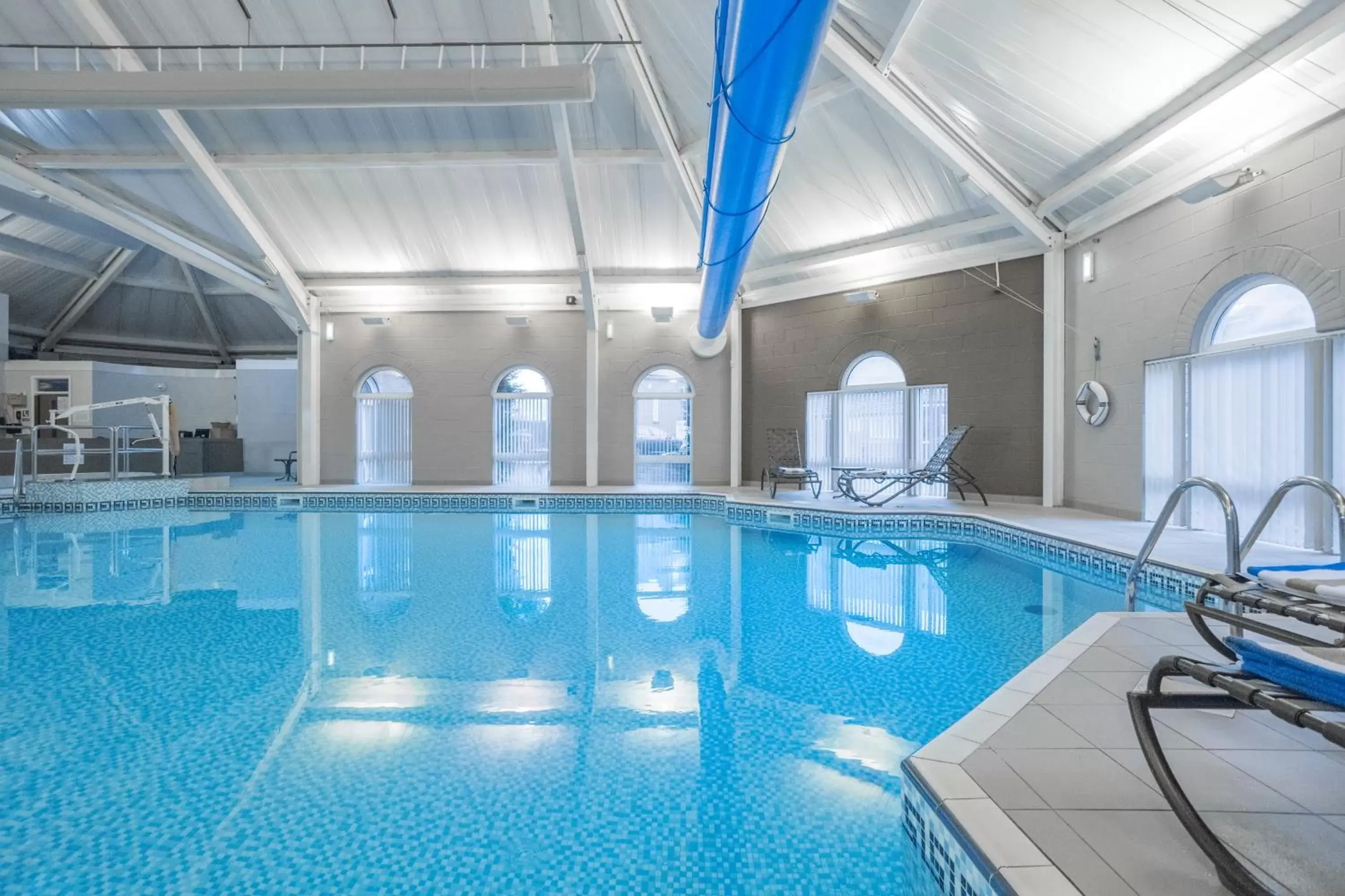 Swimming Pool in Wychnor Park Country Club