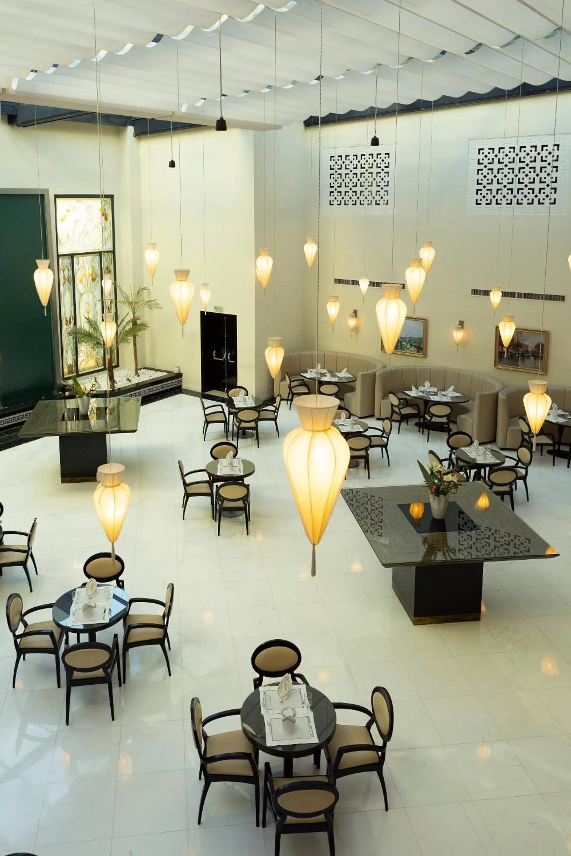 Restaurant/places to eat in Occidental Lac Tunis