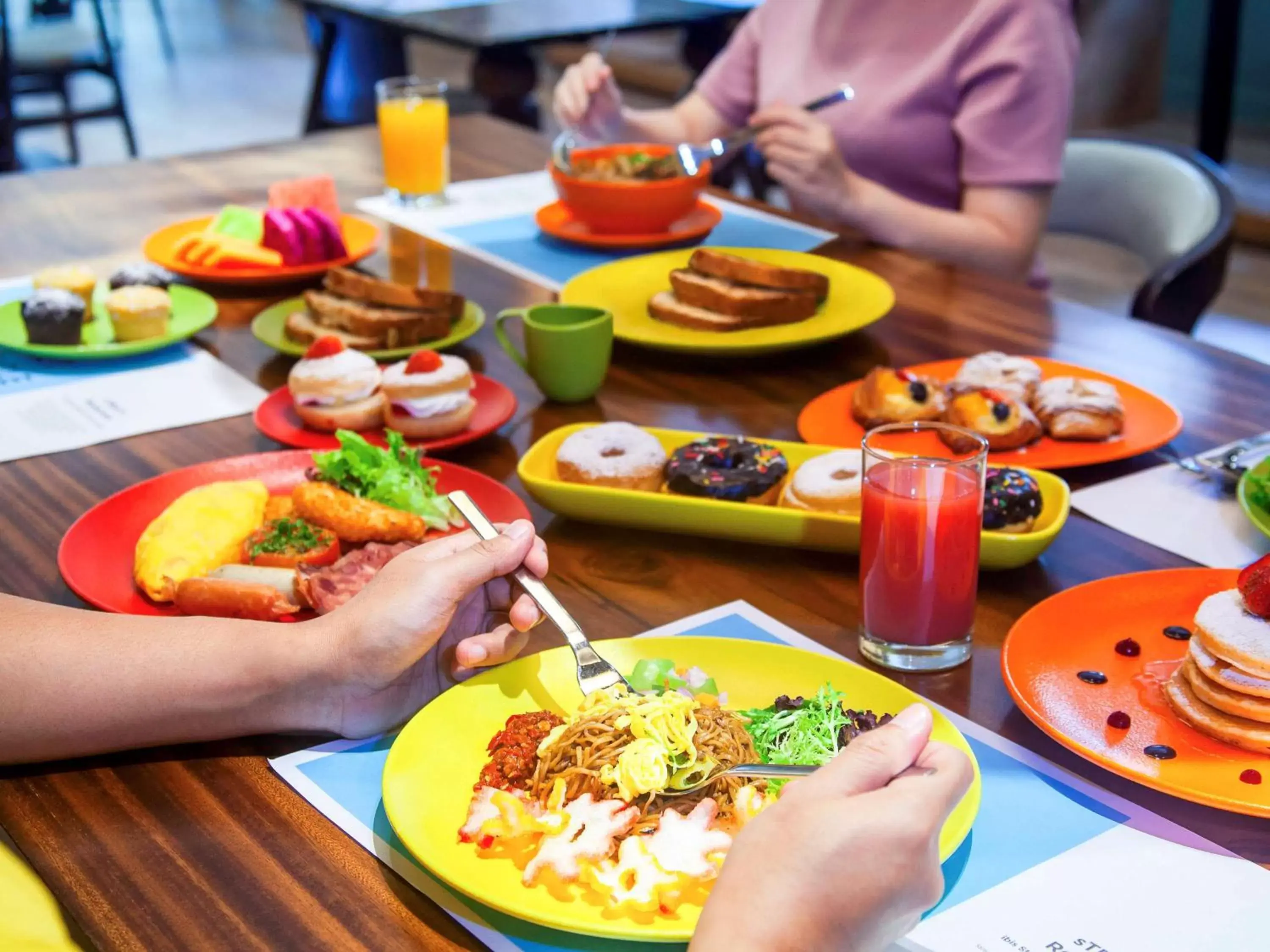 Restaurant/places to eat in ibis Styles Bandung Grand Central