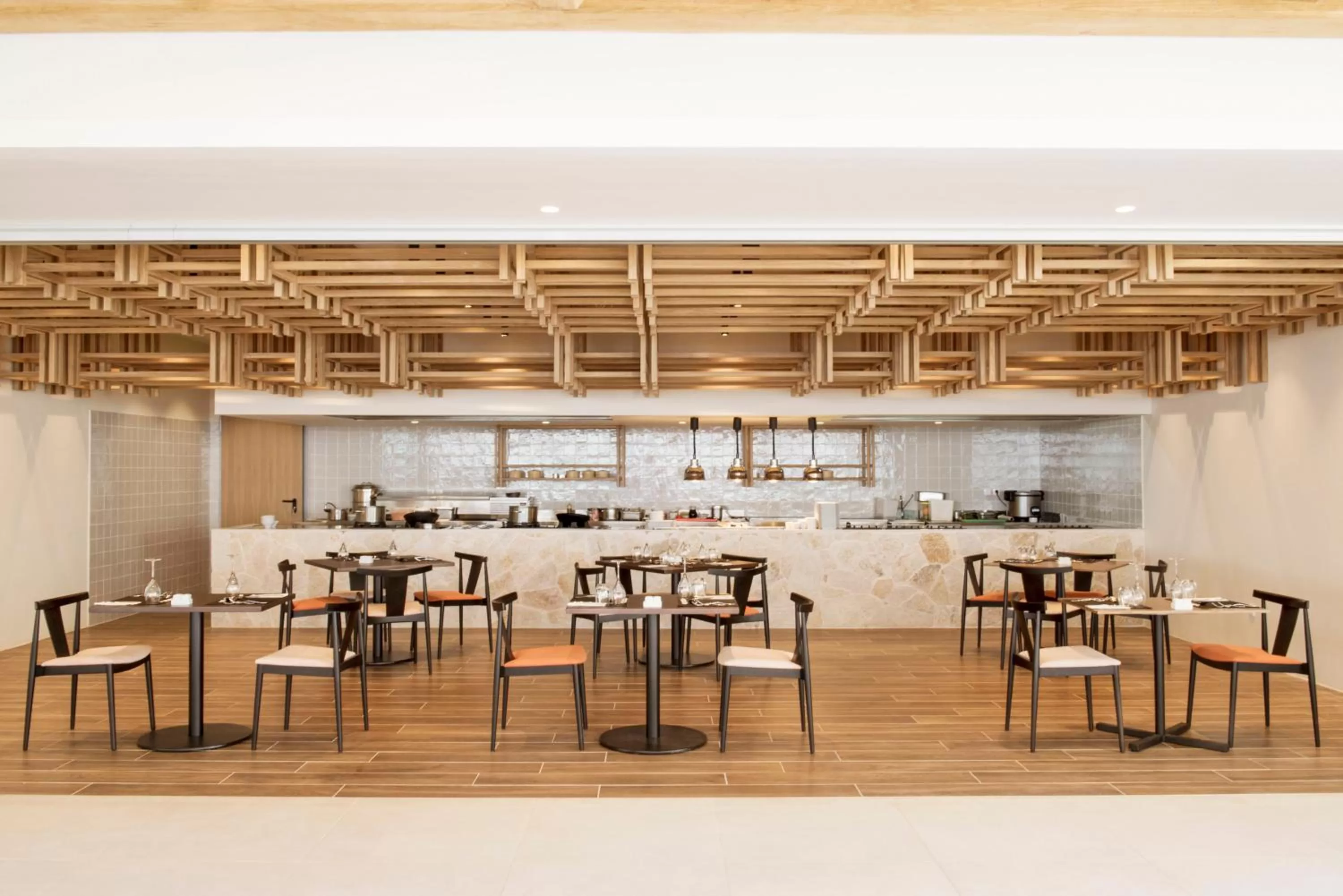 Restaurant/places to eat in Mitsis Norida