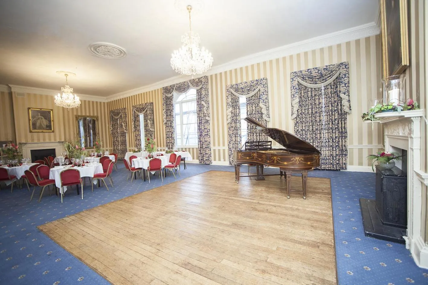 Decorative detail in Norfolk Arms Hotel